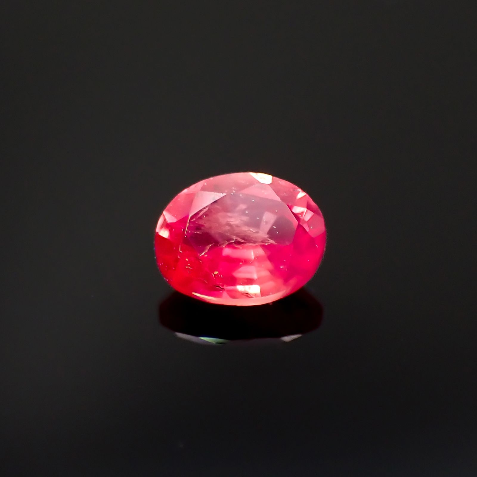 ウィンザーサファイア タンザニア・ウィンザー産 0.24ct[230421404]4x3.1mm前後