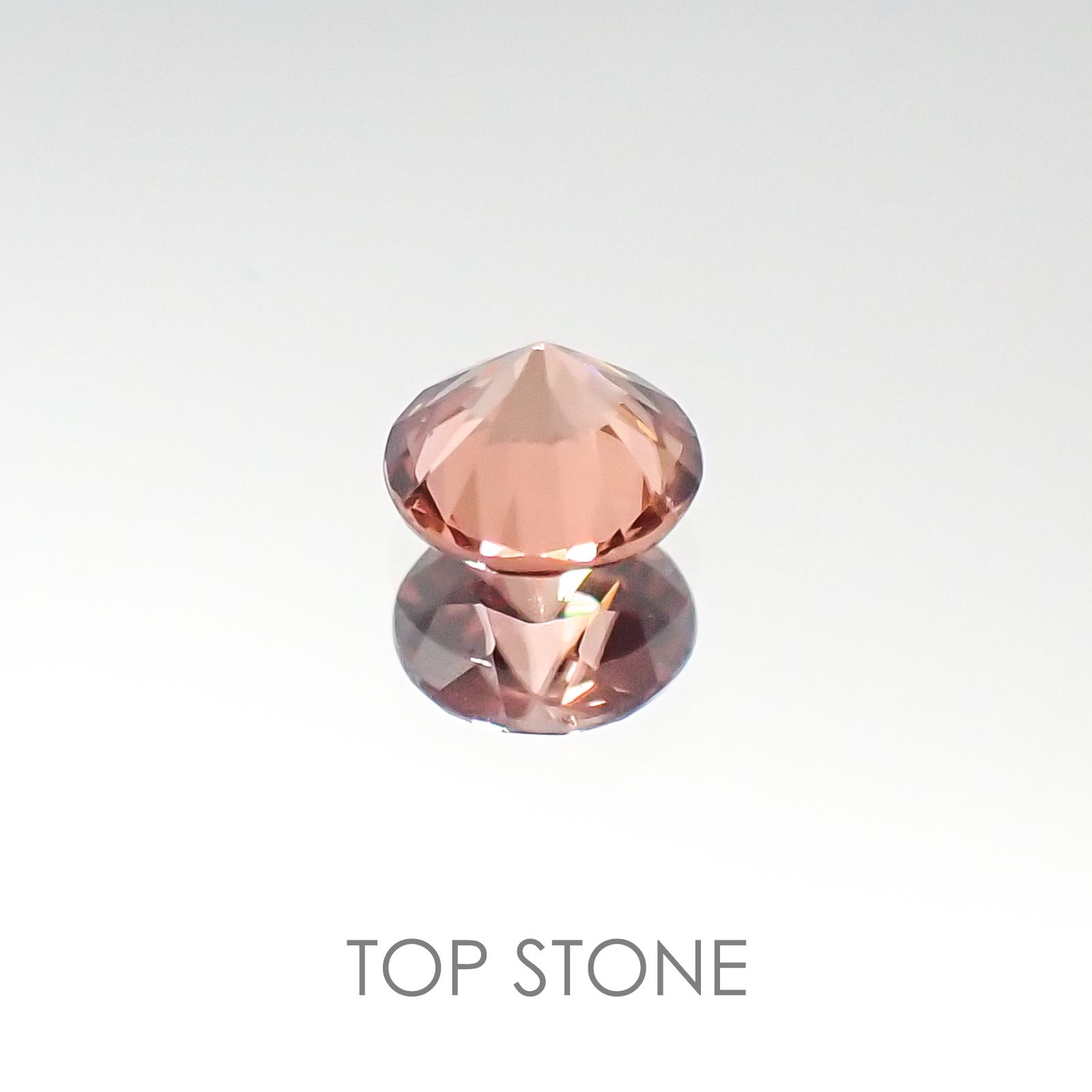 マラヤガーネット タンザニア産 ルース 0.38ct[20095331]4×4mm前後