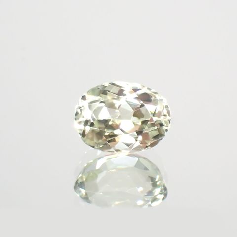 シリマナイト(宝石名シリマナイト)インド産 1.65ct 識別済[211113697]7.9x5.9mm前後