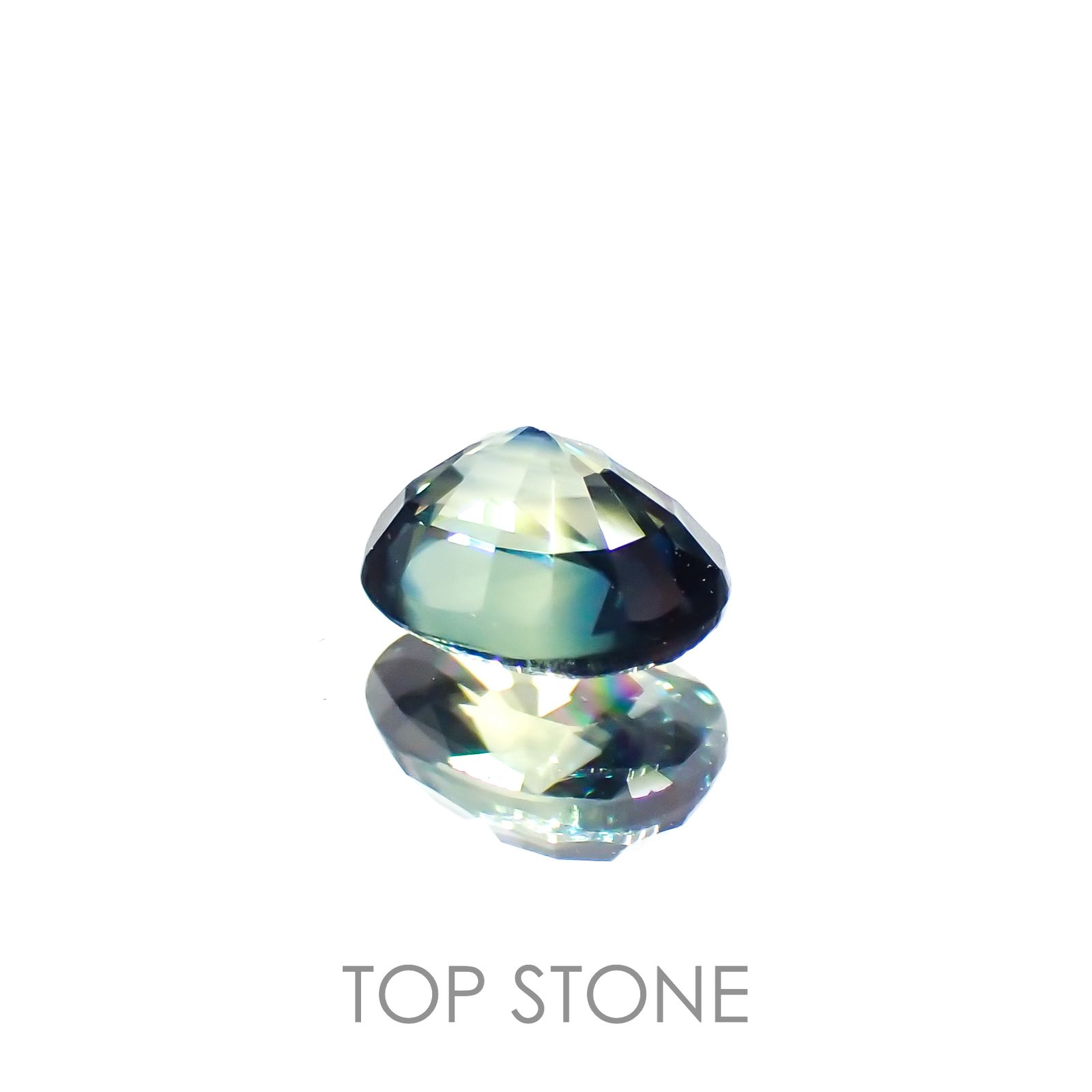 バイカラーサファイア(宝石名サファイア)マダガスカル/オーストラリア産 0.48ct 識別済[230320903]5x3.8mm前後