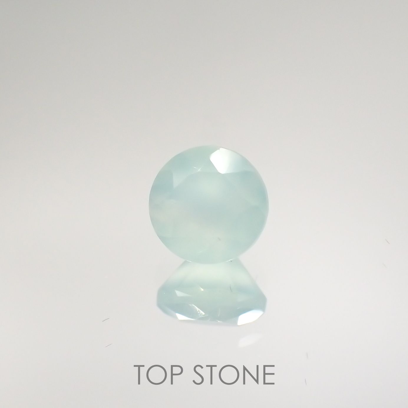 アクアプレーズ(宝石名ブルー グリーン・カルセドニー) 南アフリカ産 1.01ct 識別済[210812350]6.2×6.2mm前後