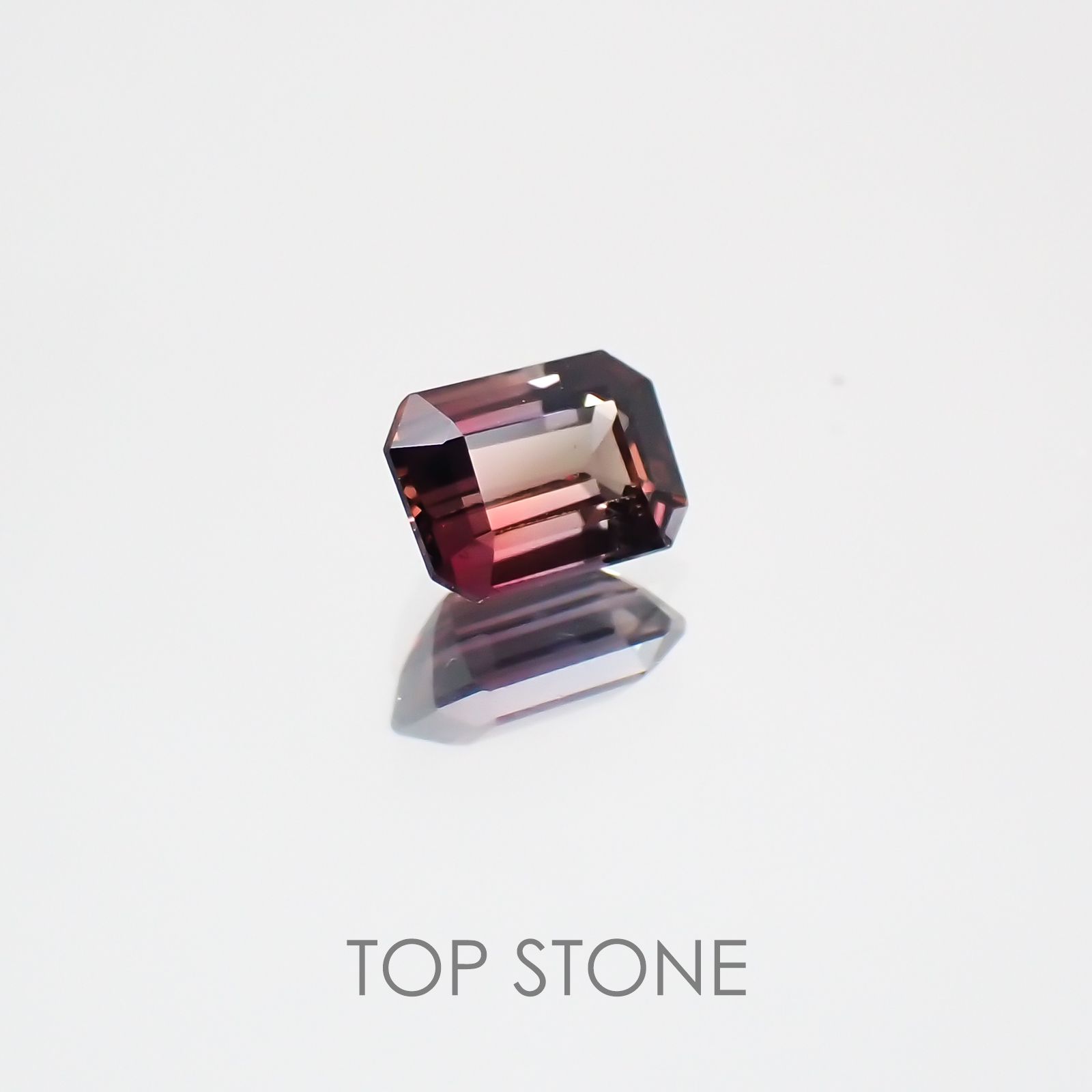 バイカラーサファイア(宝石名バイカラー・サファイア) タンザニア産 0.30ct 識別済[21029741]4.2×3.2mm前後