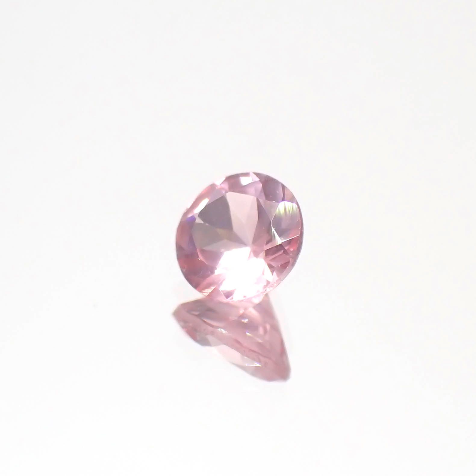 シルキーピンクスピネル タンザニア産 0.40ct[230421573]4.4x4.4mm前後