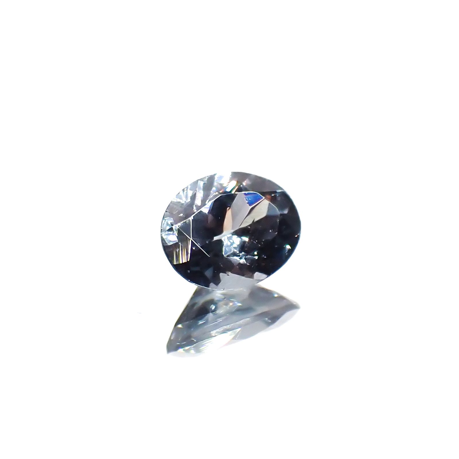 ベキリーブルーガーネット（カラーチェンジガーネット アレキタイプ） マダガスカル・ベキリー産 0.35ct[230923546]4.9x3.8mm前後