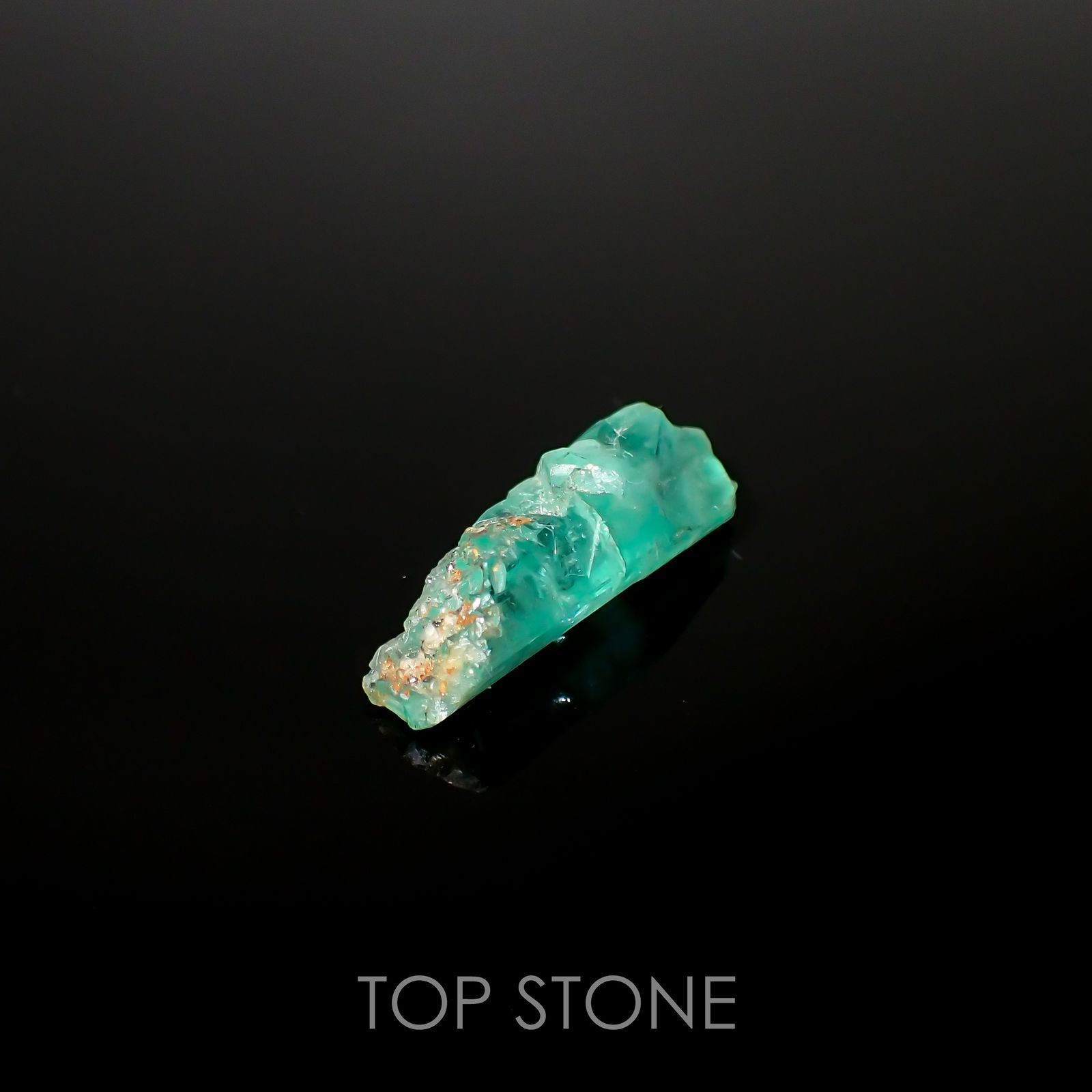 エメラルド 原石 コロンビア・ムゾー鉱山産 11.93ct[220515785]25.3x8.4mm前後