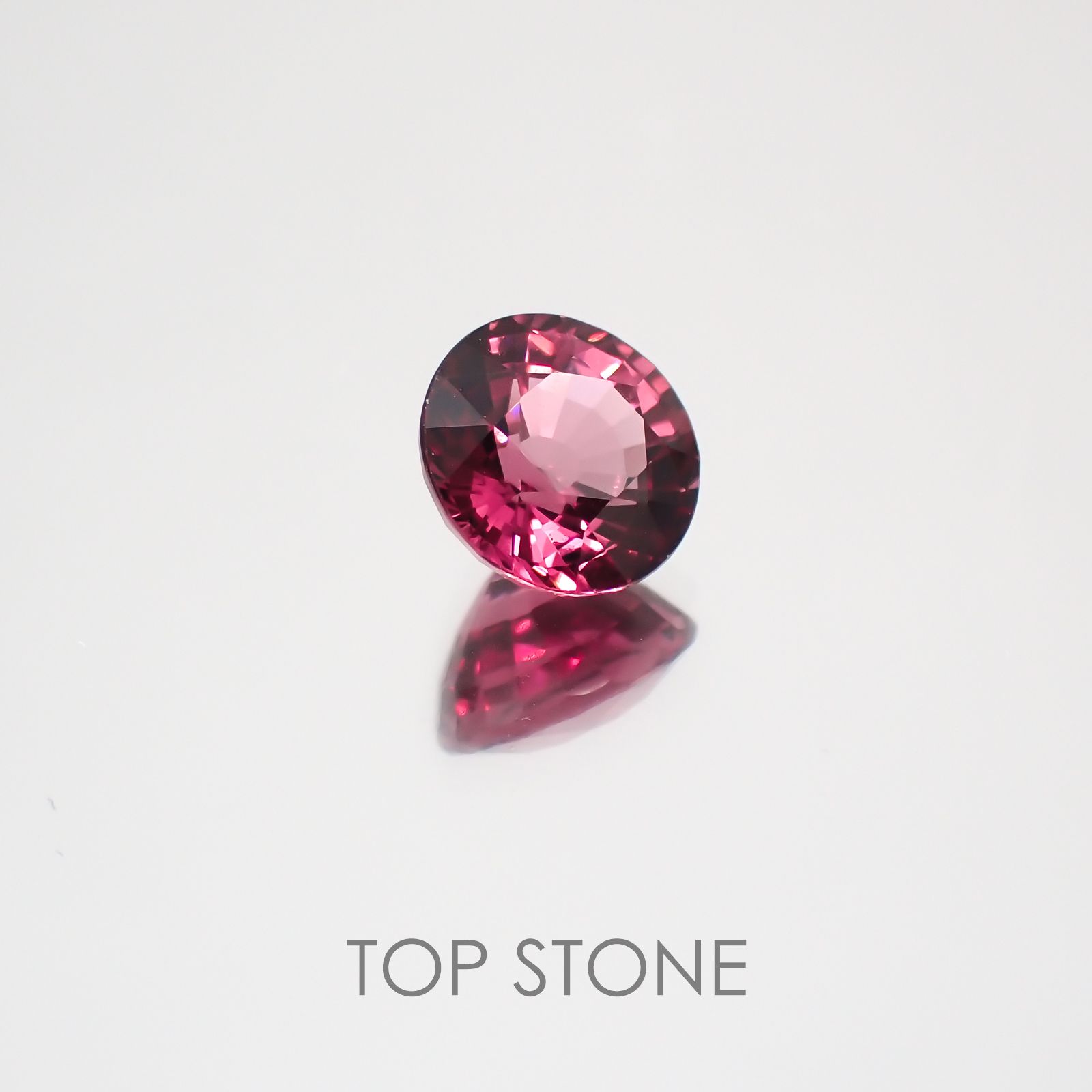 ロードライトガーネット ブラジル産 ルース 1.05ct[21059678]5.9×5.9mm前後