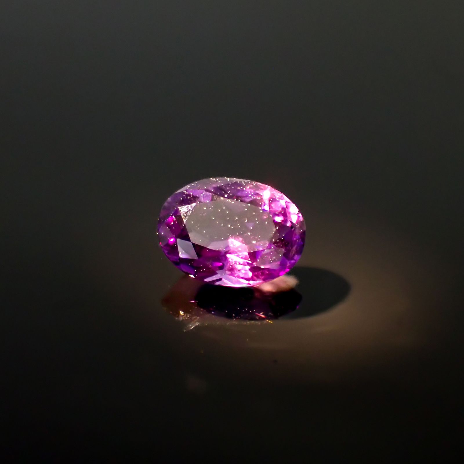 カラーシフトアメジスト ブラジル/ウルグアイ産 1.20ct[240929187]8.2x6.2mm前後
