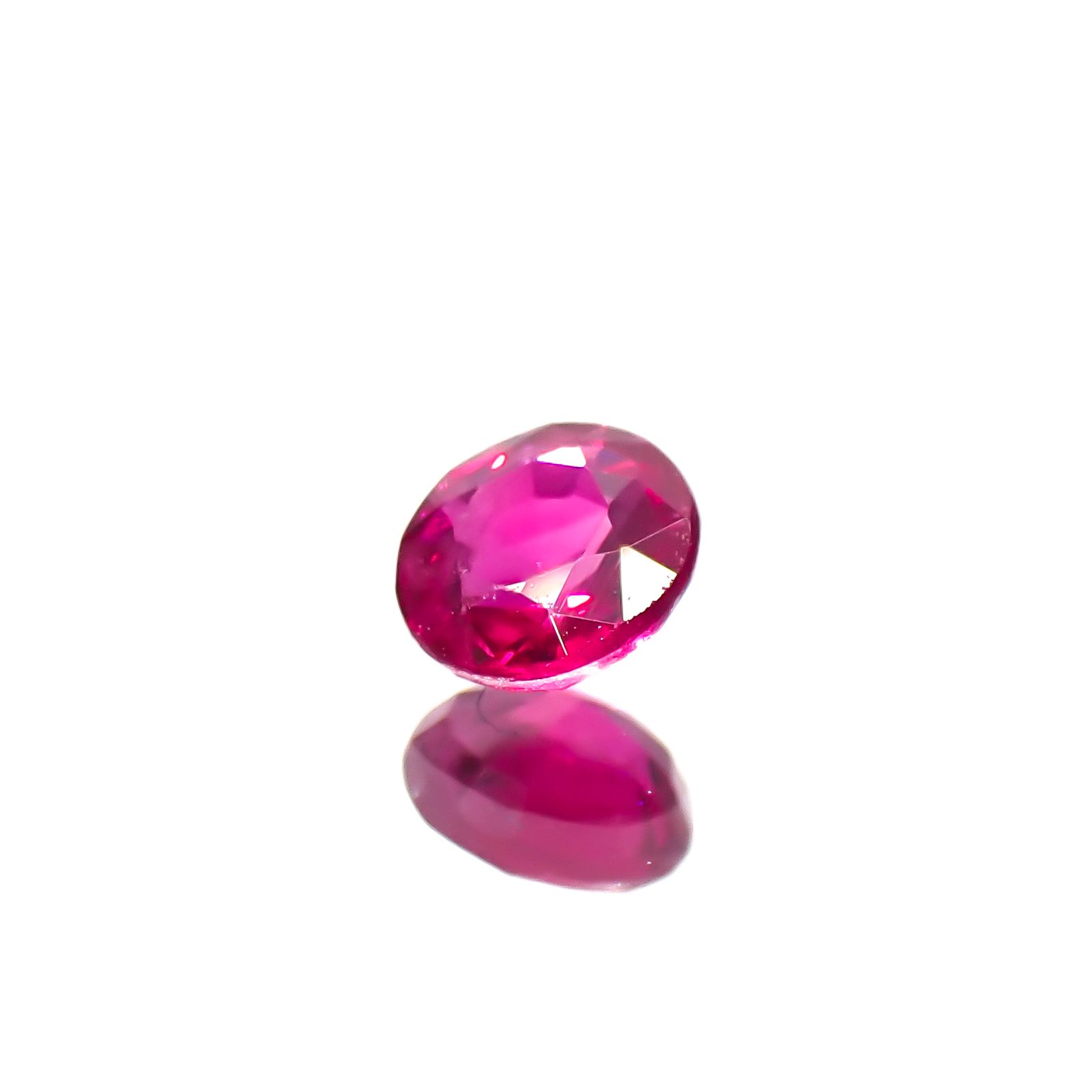 ルビー ビルマ産 0.28ct[240628050]3.7x3.7mm前後