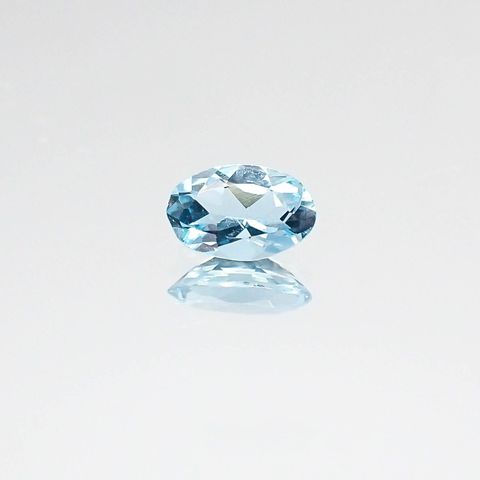 アクアマリン サンタマリアカラー(宝石名アクアマリン)モザンビーク産 0.30ct 識別済[220817252]5.9x3.8mm前後