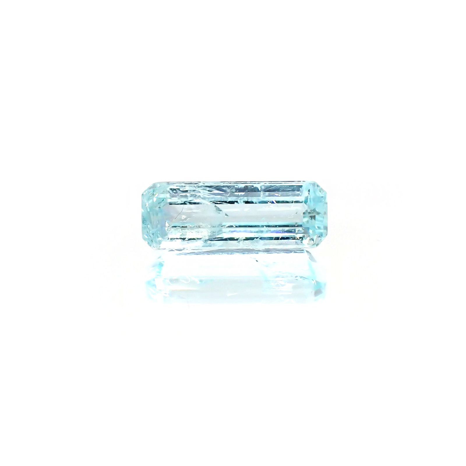 パライバトルマリン(宝石名トルマリン/別名パライバ・トルマリン) モザンビーク産 識別済 0.90ct / 9.5×3.4mm前後 [20129258]