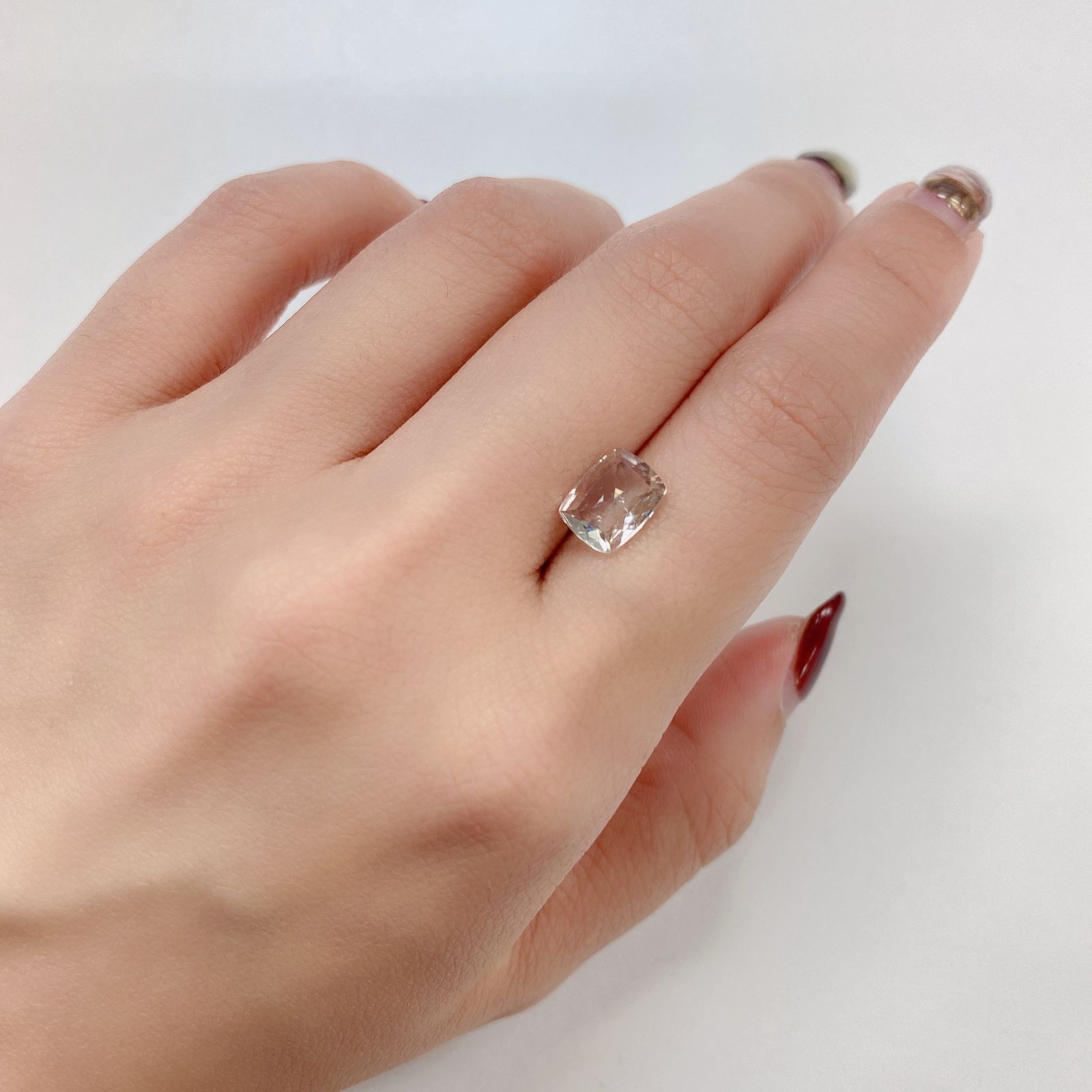 パーティカラートルマリン(宝石名パーティカラード・トルマリン) ブラジル産 1.618ct ソ付(彩珠)[210711891]9×7mm前後