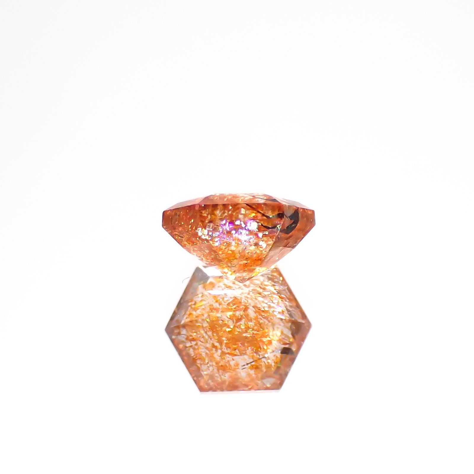 ◇ヘキサゴンカット◇イリュージョンサンストーンイリュージョンサンストーン タンザニア産 0.50ct[230320960]4.9x4.8mm前後