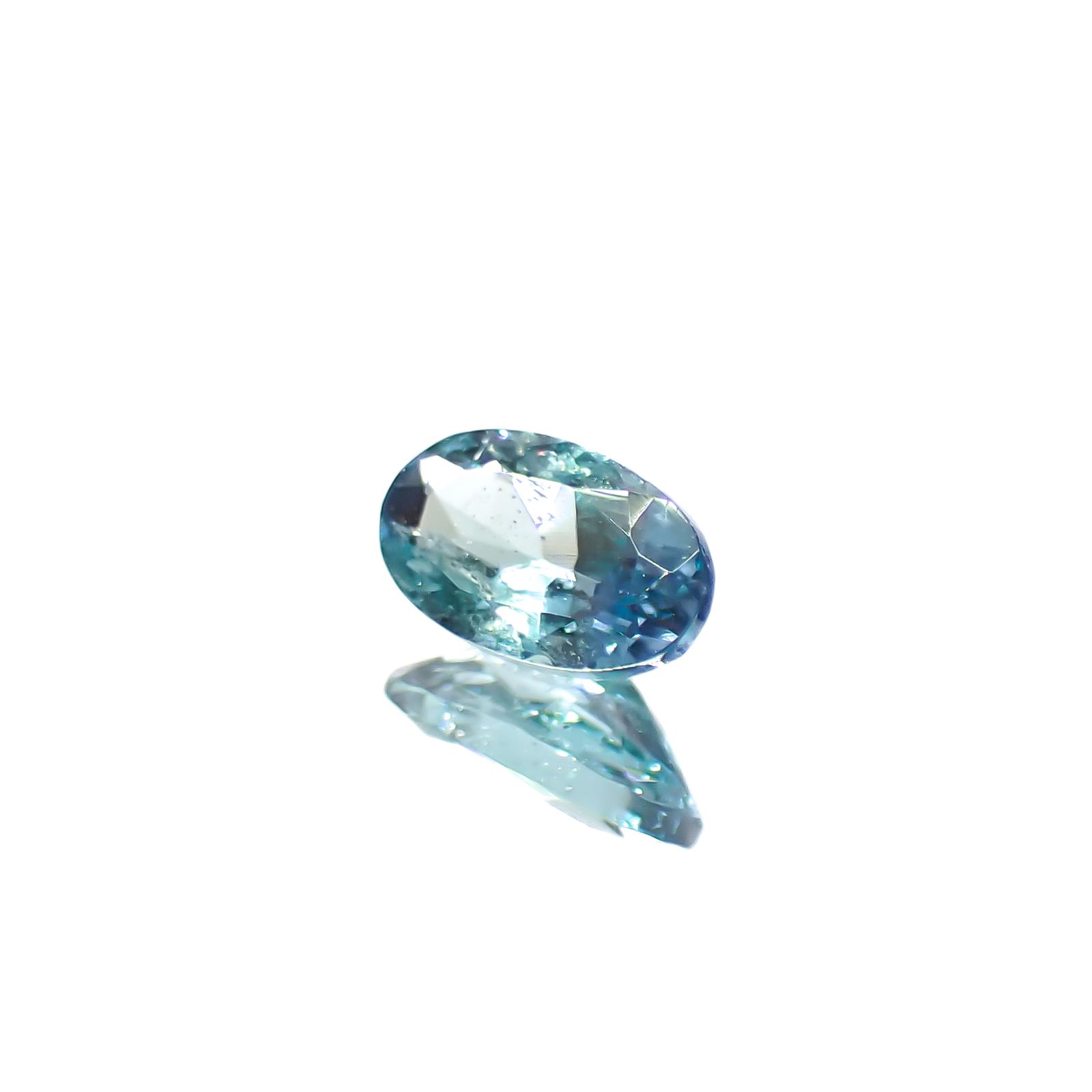 ブルーグリーンコーネルピン(宝石名ブルーグリーン・コーネルピン)タンザニア産 0.26ct 識別済[240527685]5.2x3mm前後
