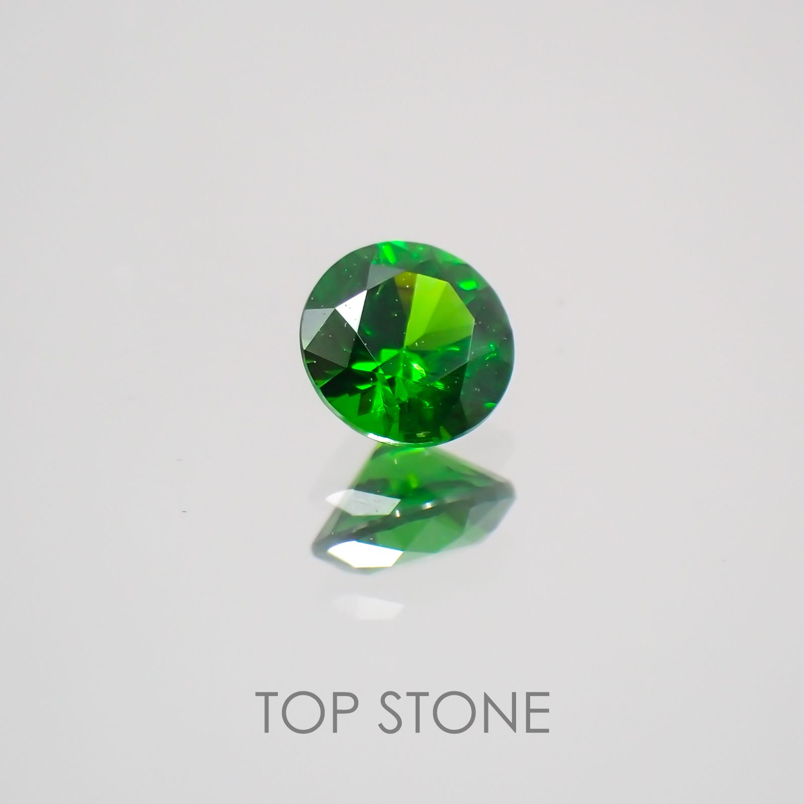 デマントイドガーネット(宝石名デマントイド・ガーネット)  ロシア産 0.173ct ソ付(彩珠)[210410512]3.3×3.3mm前後