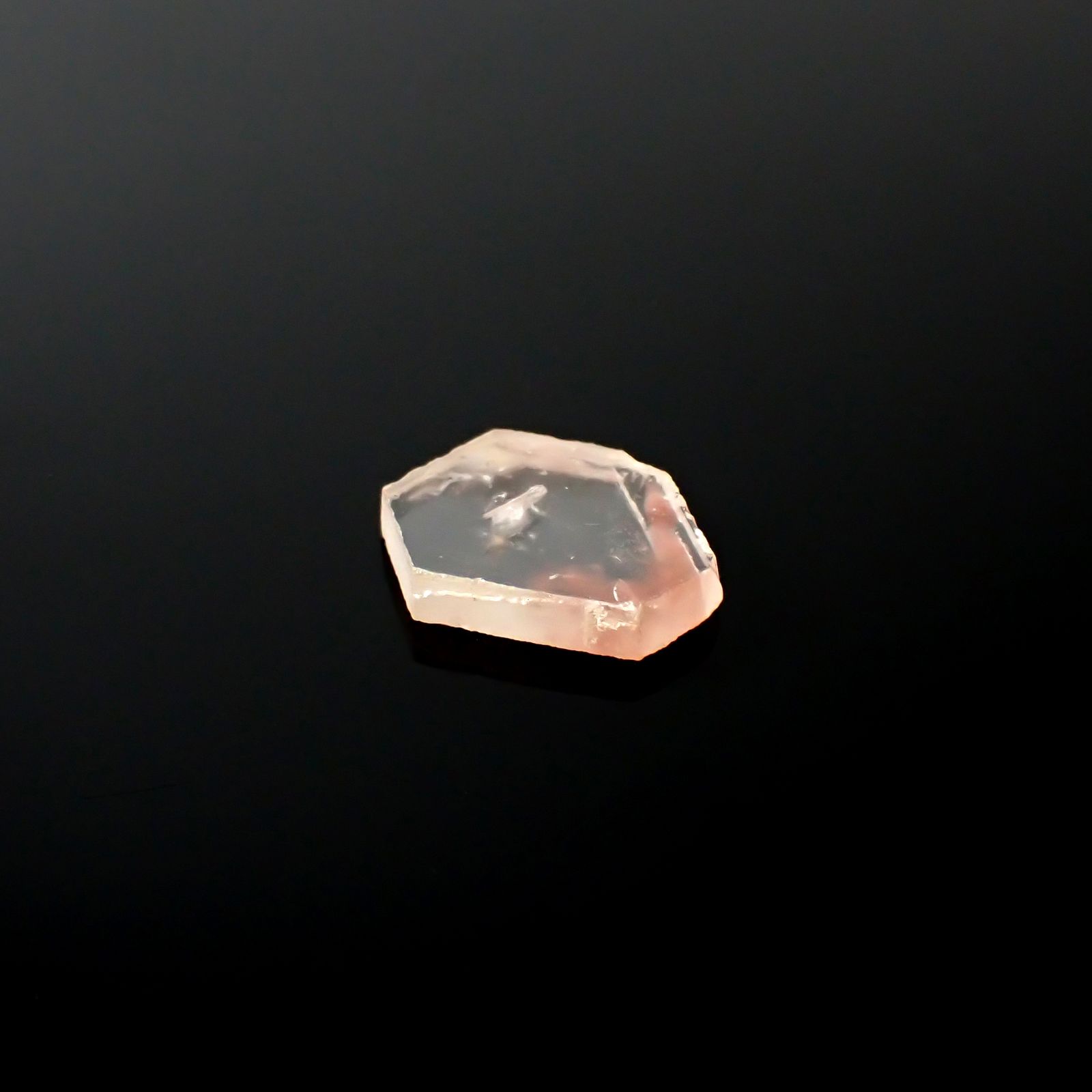 ファントムクォーツ 原石スライス ブラジル産 9.95ct [250330075]15.5x20.1mm前後
