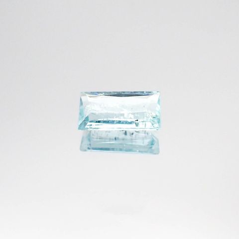 パライバトルマリン(宝石名トルマリン/別名パライバ・トルマリン)モザンビーク産 0.77ct 識別済[230522245]7.7x4.2mm前後