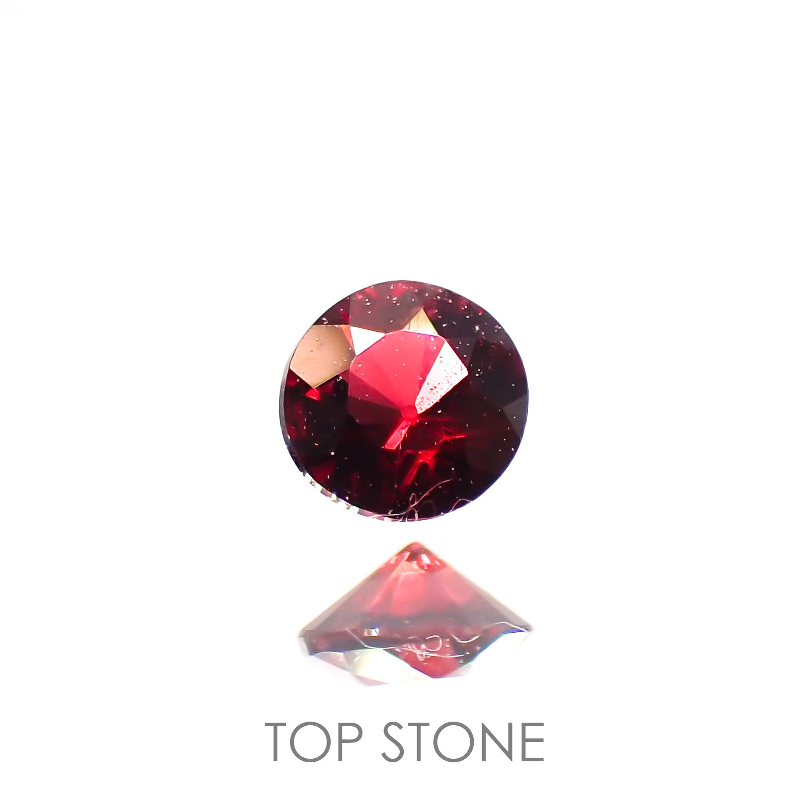 レッドスピネル(宝石名レッド・スピネル)タンザニア産 0.11ct 識別済[220114328]3x3mm前後