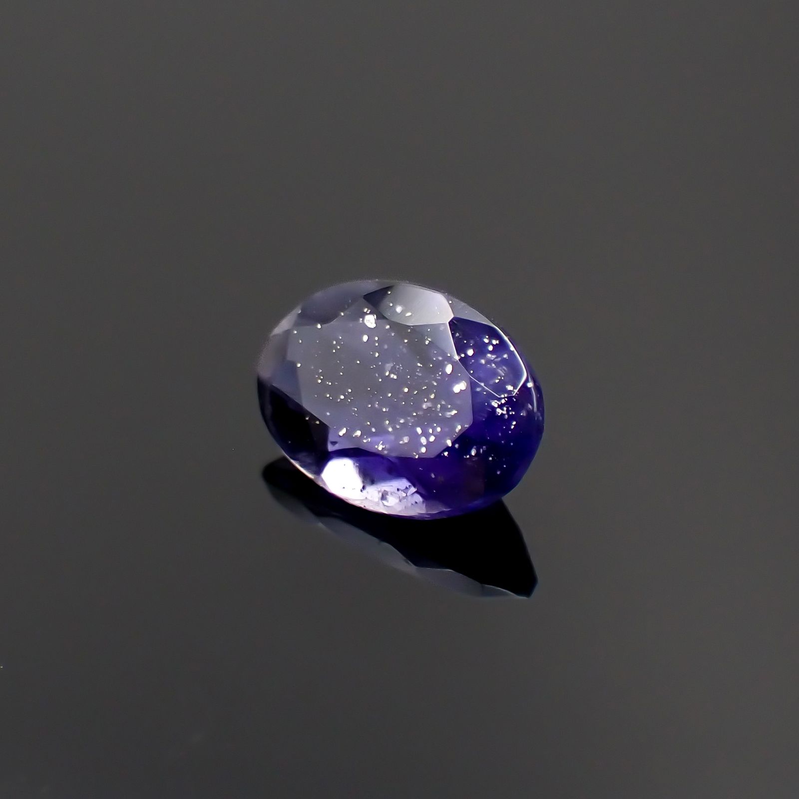 アイオライトサンストーン インド/ブラジル産 0.63ct[230923337]7x5.1mm前後