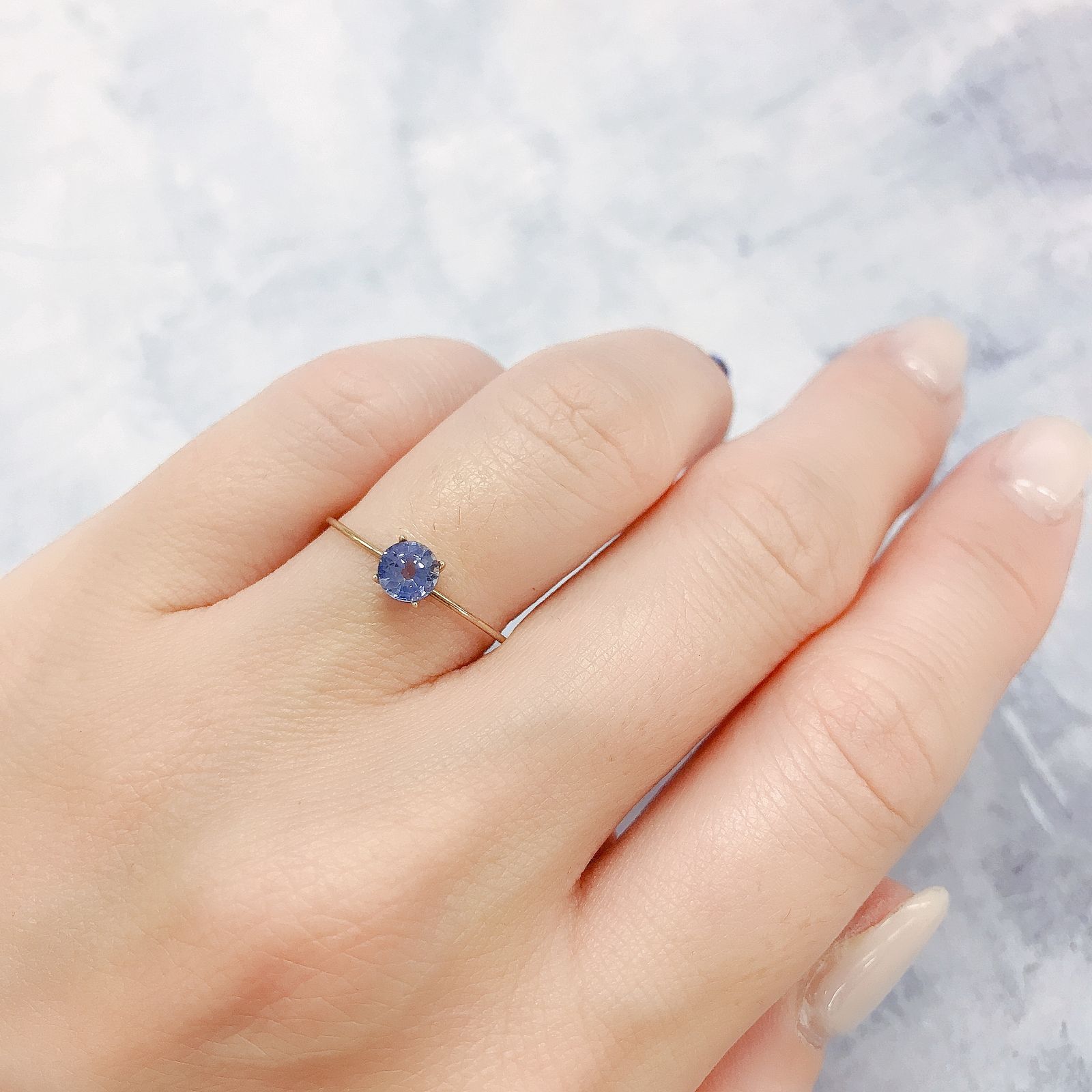 アイスブルーサファイア(宝石名サファイア)スリランカ/マダガスカル産 0.45ct 識別済[220515957]4.5x4.5mm前後