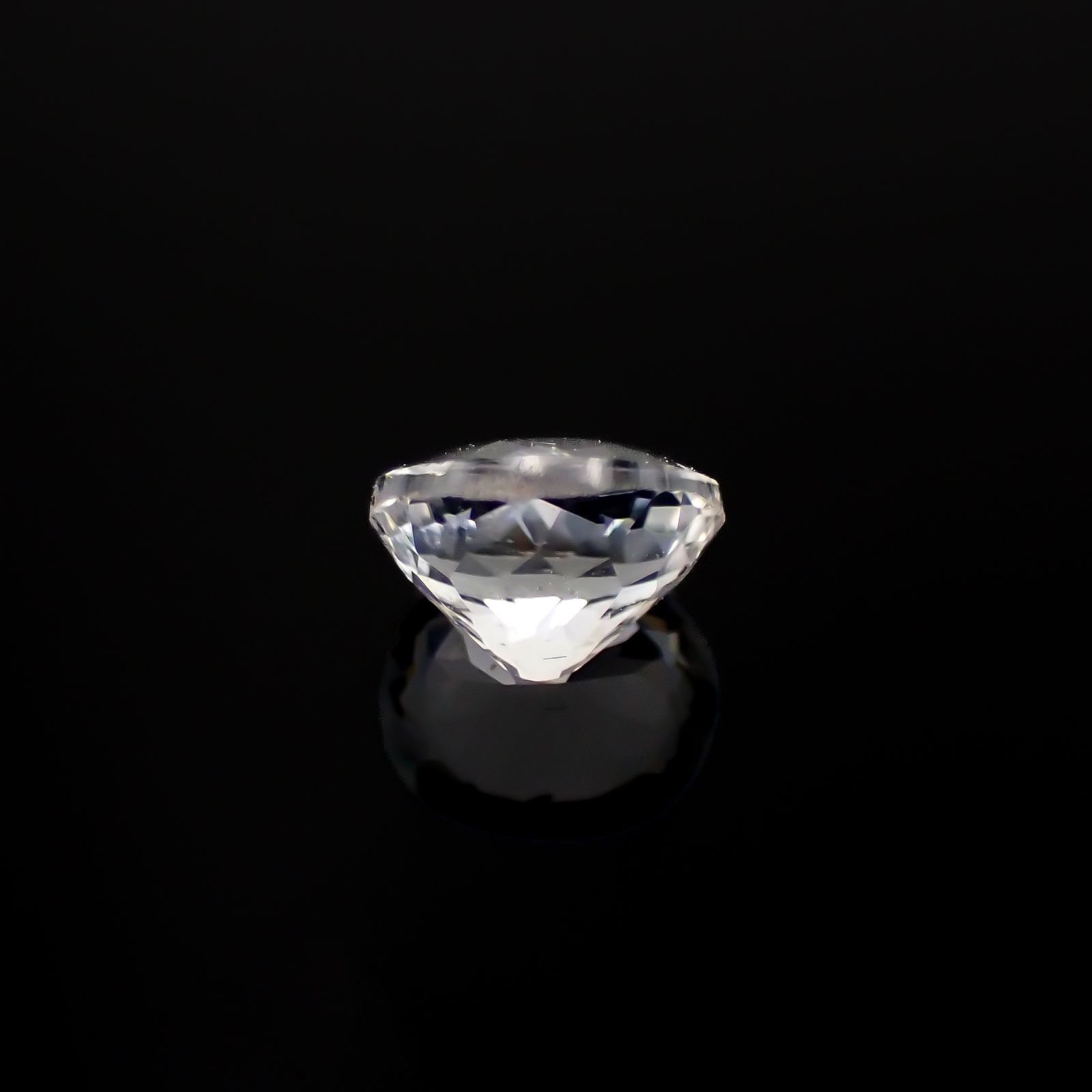 テネブレッセンススキャポライト アフガニスタン産 0.41ct / 5.2x4.2mm前後 [251218573]