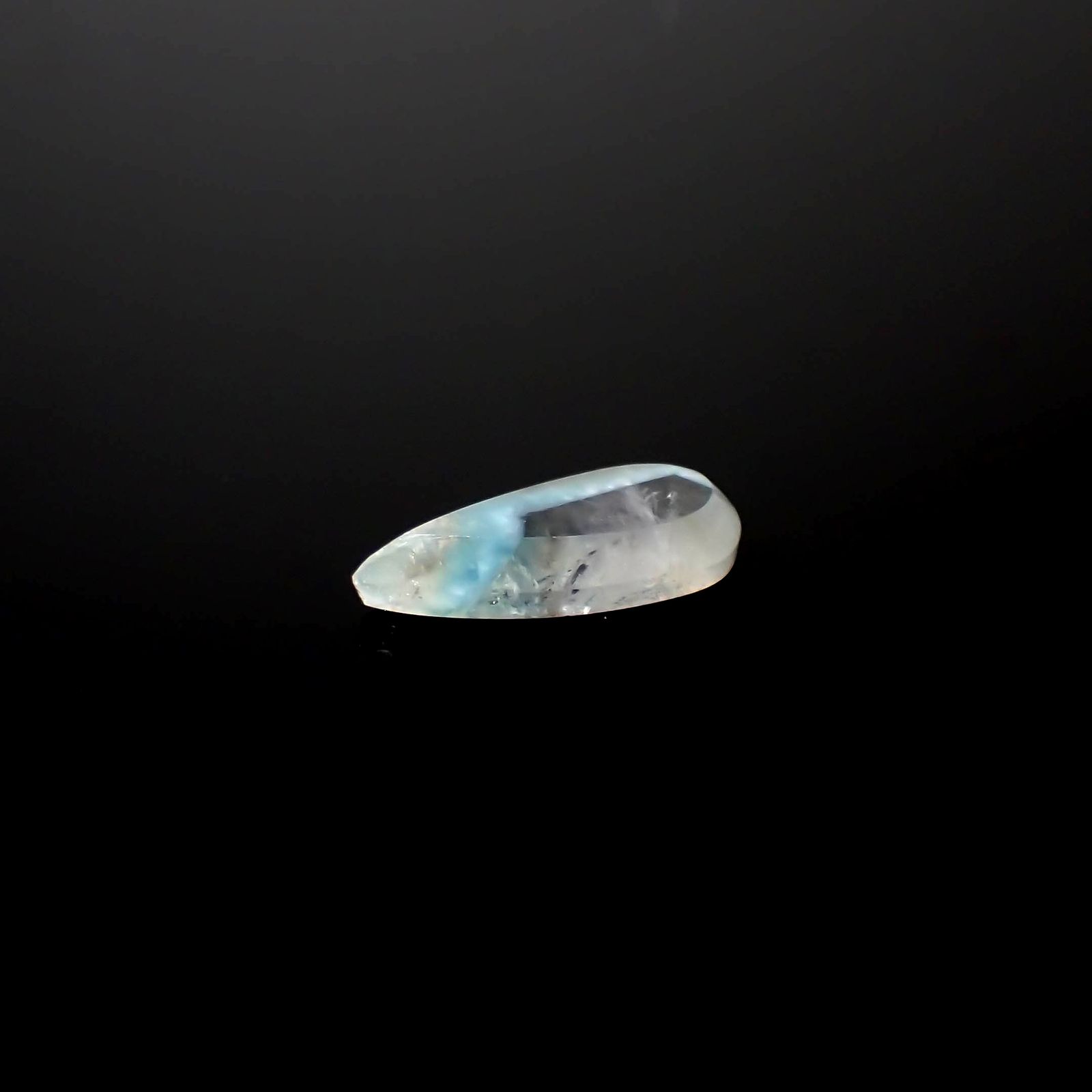 パライバクォーツ ブラジル産 2.40ct[240527404]15.1x6.4mm前後
