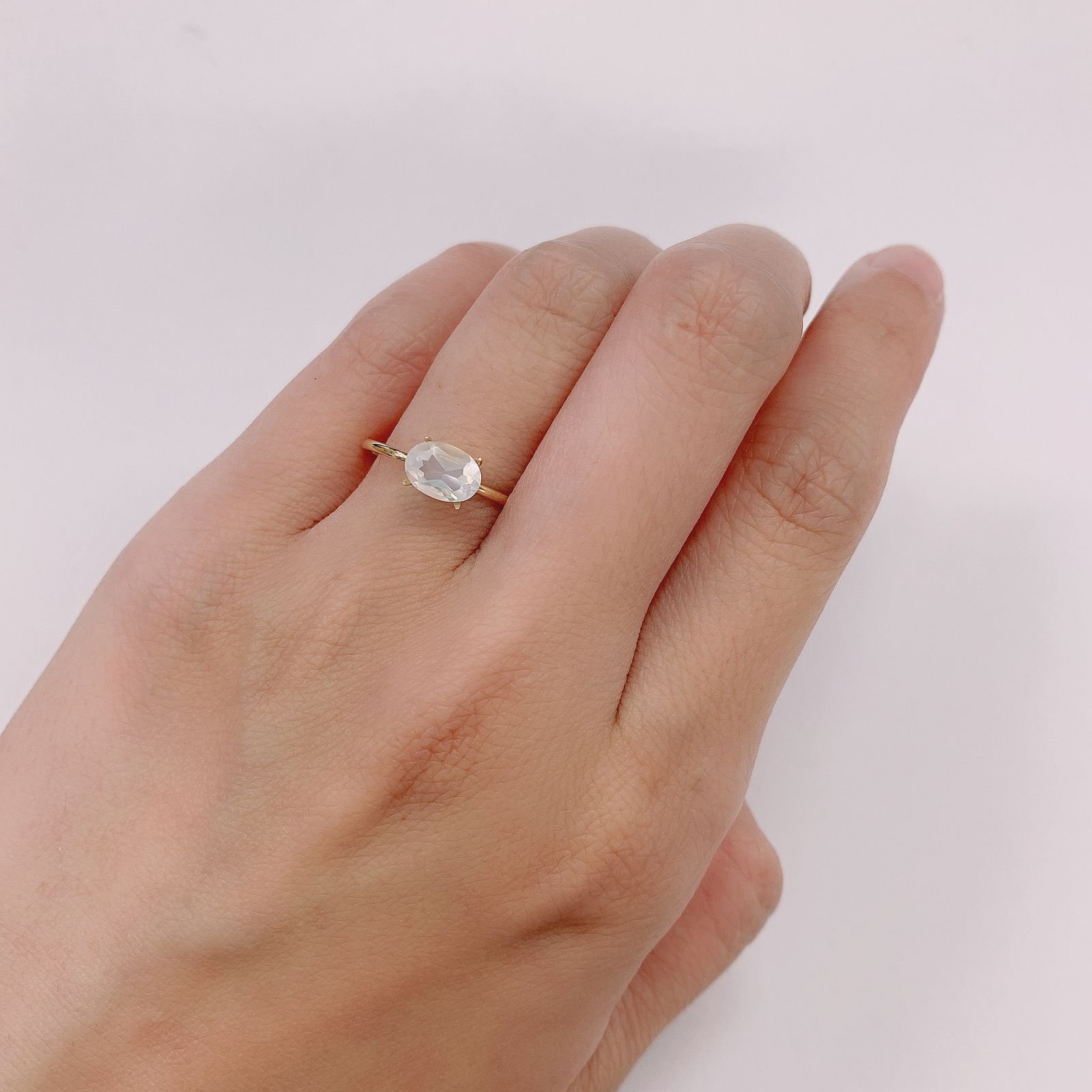 ムーンストーン インド・スリランカ産 ルース 0.71ct[210812740]7×5mm前後