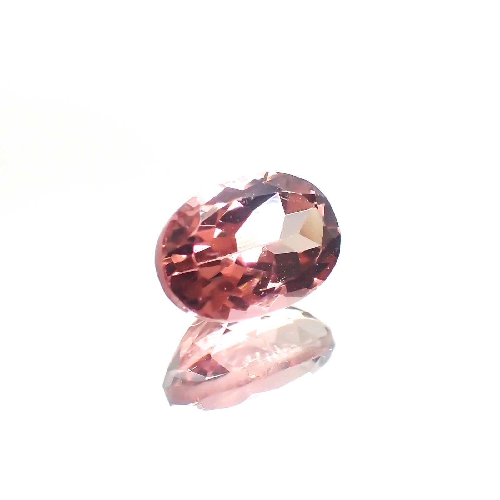 ピンクトルマリン(宝石名ピンク・トルマリン) ブラジル/アフリカ産 0.94ct 識別済[211013560]7×4.9mm前後