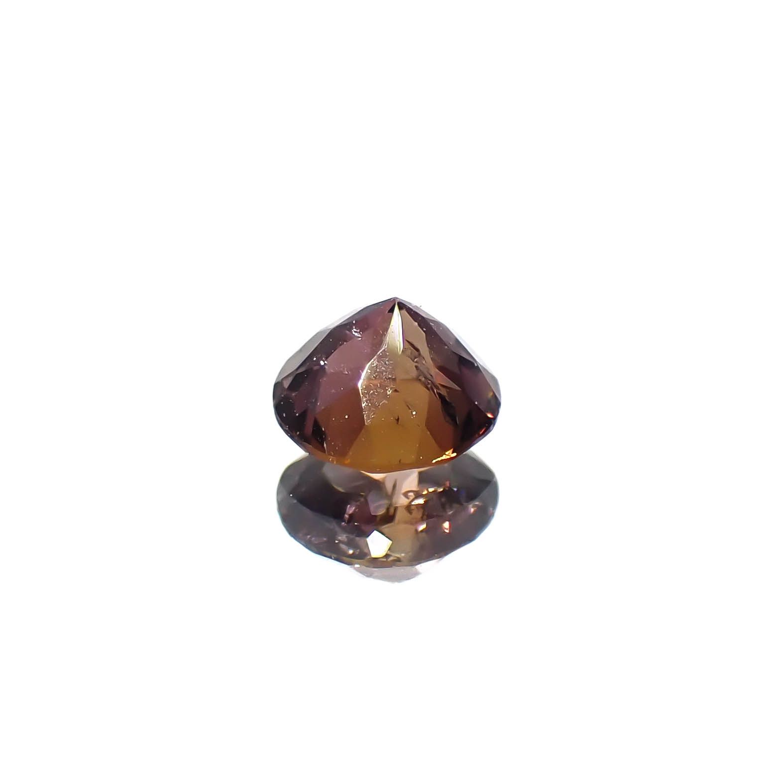 アキシナイト パキスタン産 0.38ct[240628361]4.4x4.4mm前後