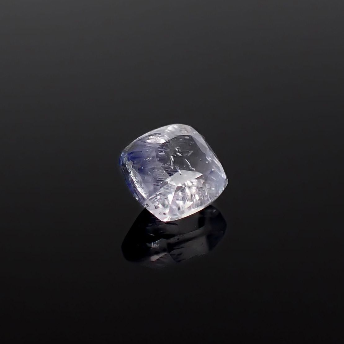 デュモルチェライトインクォーツ ブラジル産 0.45ct / 4.6x4.4mm前後 [260331857]