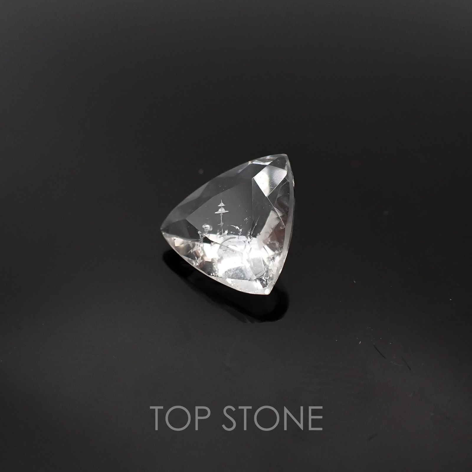 ハイアライトオパール(宝石名オパール) メキシコ産 1.05ct 識別済[20095266]8.2×8.4mm前後