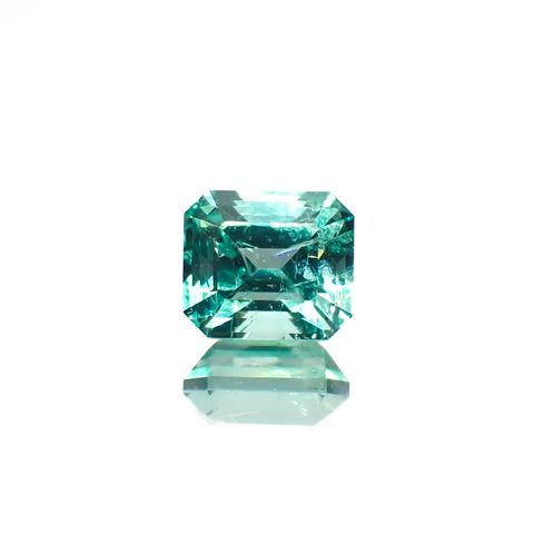 ノンオイル エメラルド ロシア産 0.38ct[230421689]4.4x3.8mm前後