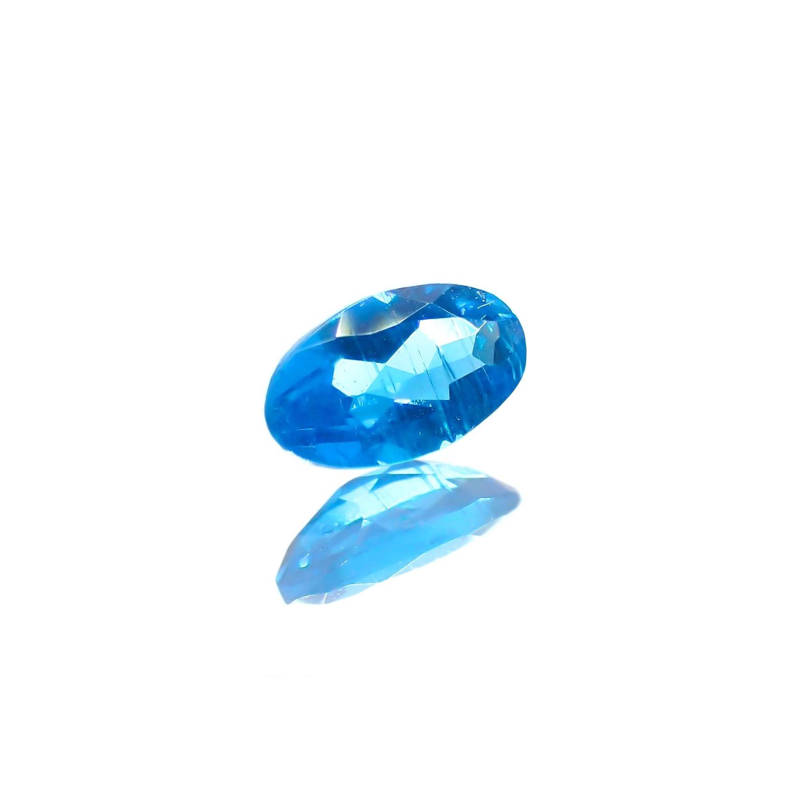 ネオンブルーアパタイト(宝石名アパタイト) ブラジル産 識別済 0.24ct / 5.1x2.9mm前後 [260612571]