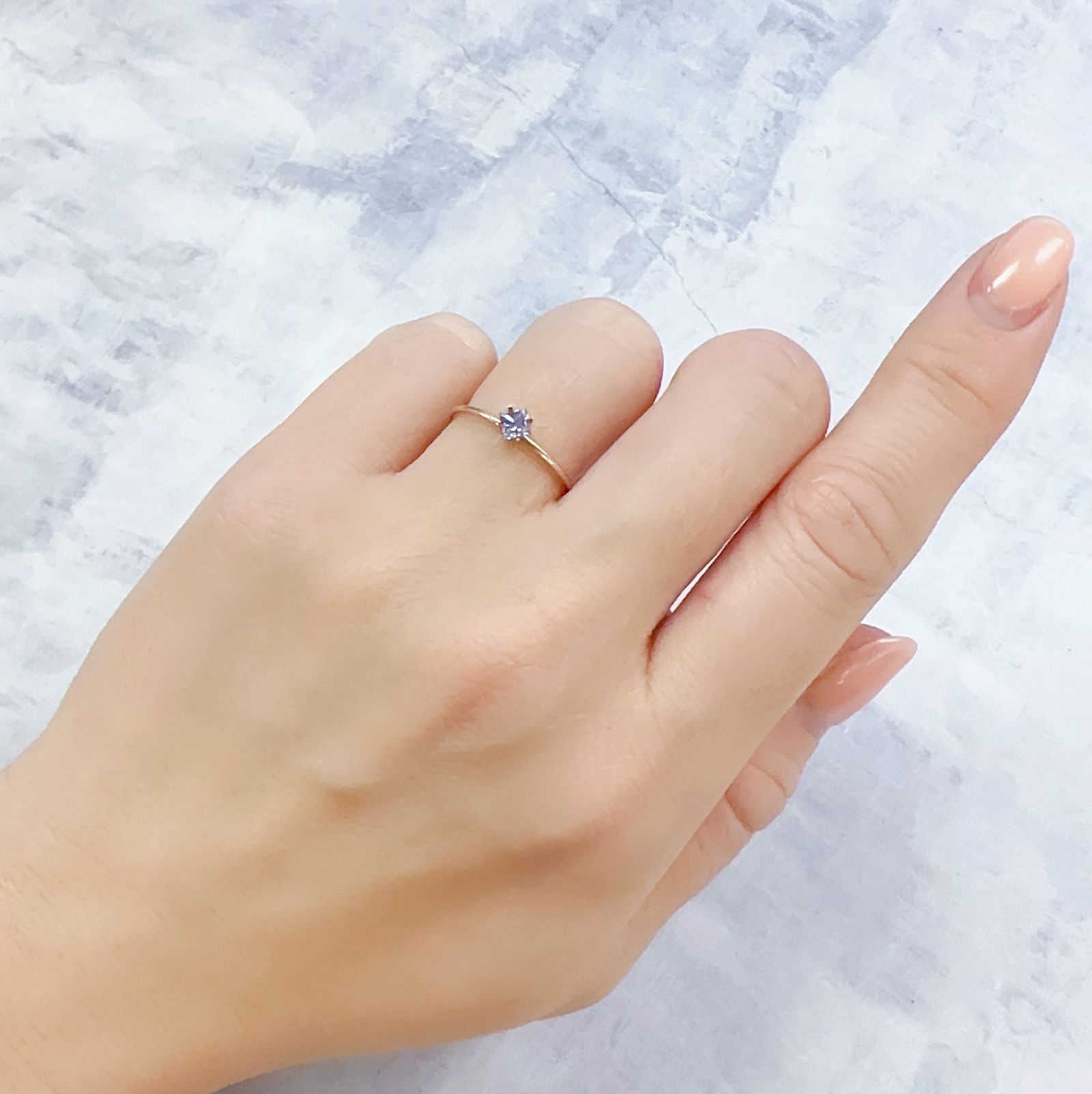 ◇プリンセスカット◇アイスラベンダーサファイア(宝石名サファイア)東アフリカ産 0.22ct 識別済[230120236]3.2x3.2mm前後
