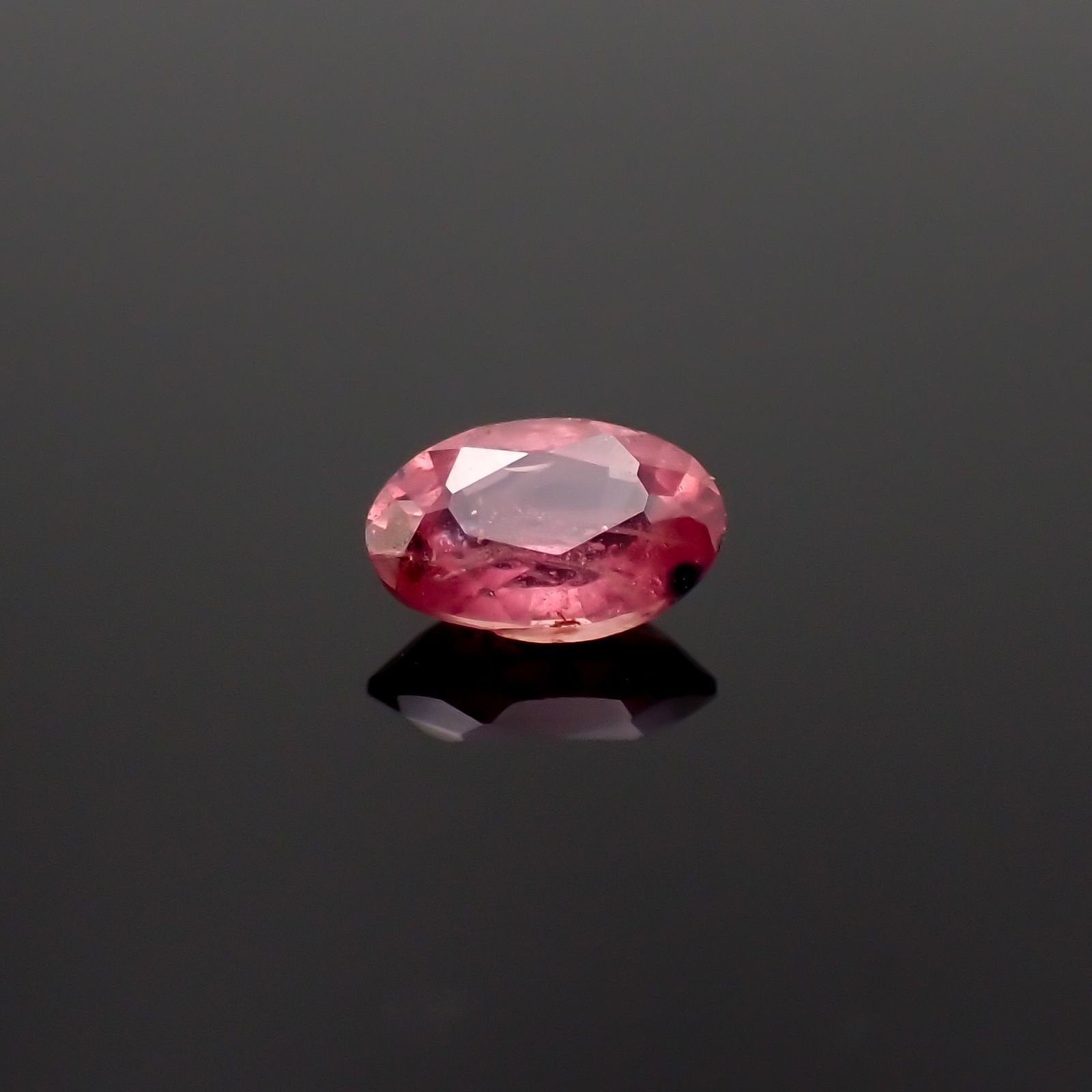 ウィンザーサファイア タンザニア・ウィンザー産 0.32ct [250321223]5x3.1mm前後