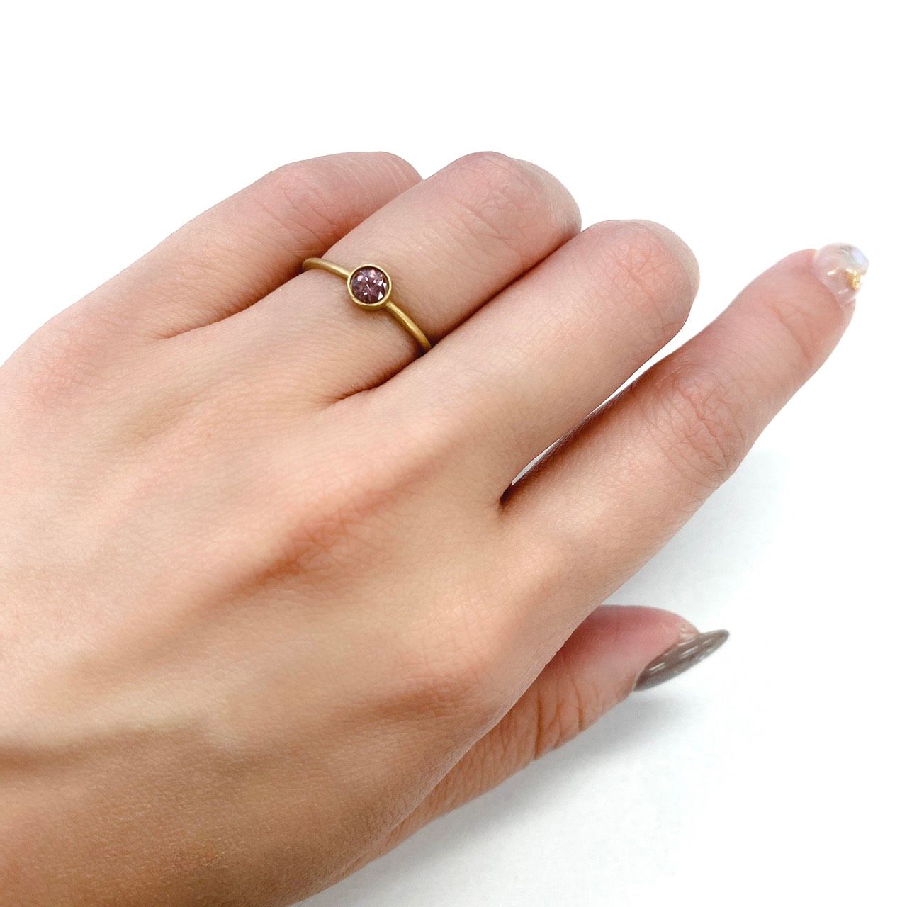 マラヤガーネット(宝石名ガーネット) タンザニア産 0.22ct 識別済[21059374]3.6×3.6mm前後