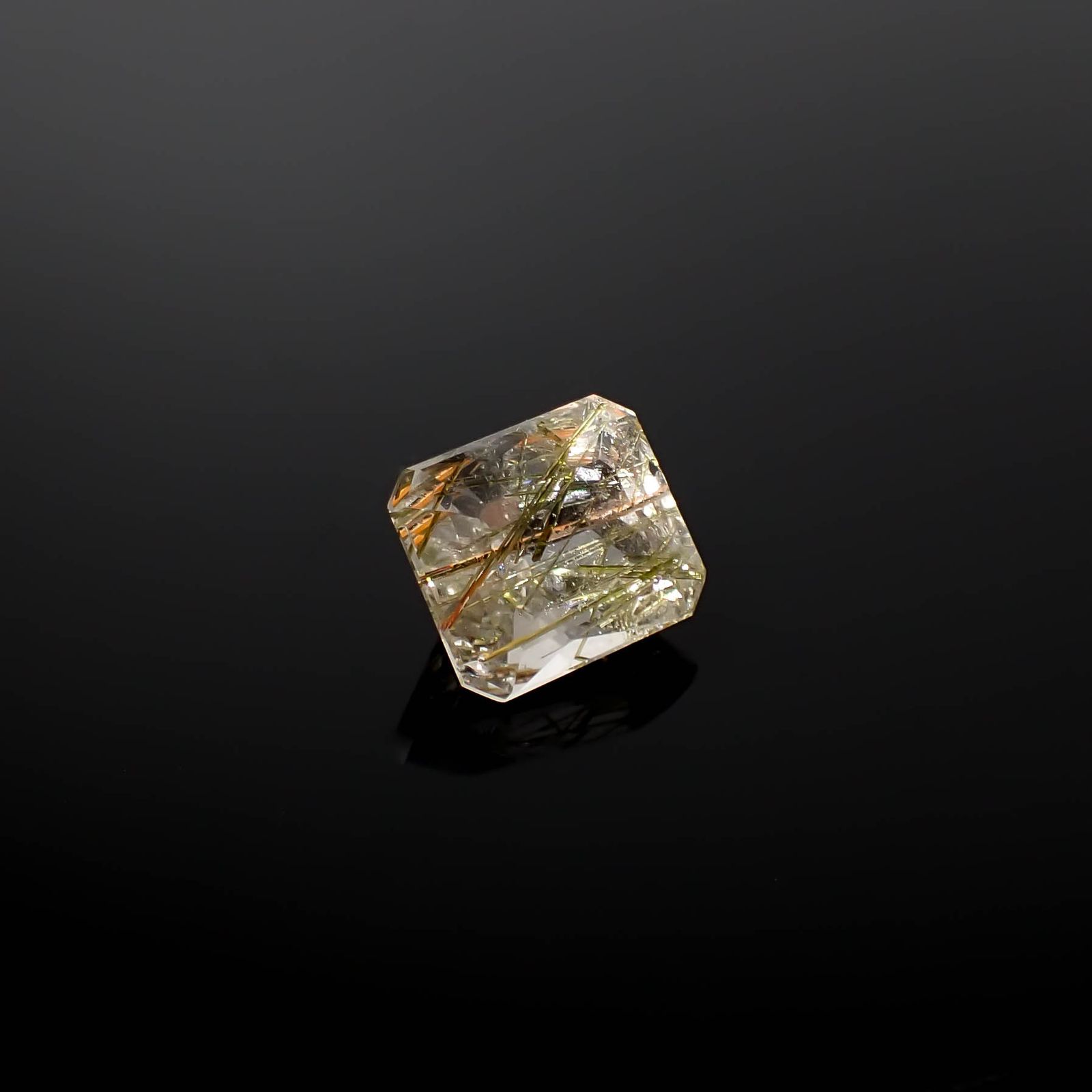 エピドートインクォーツ ブラジル産 5.60ct [240728462]11.1x9.8mm前後