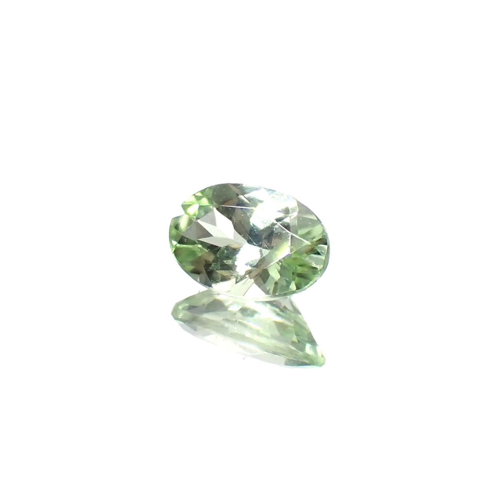 ミントペリドット パキスタン/ノルウェー産 0.46ct / 6.2x4.1mm前後 [250730637]