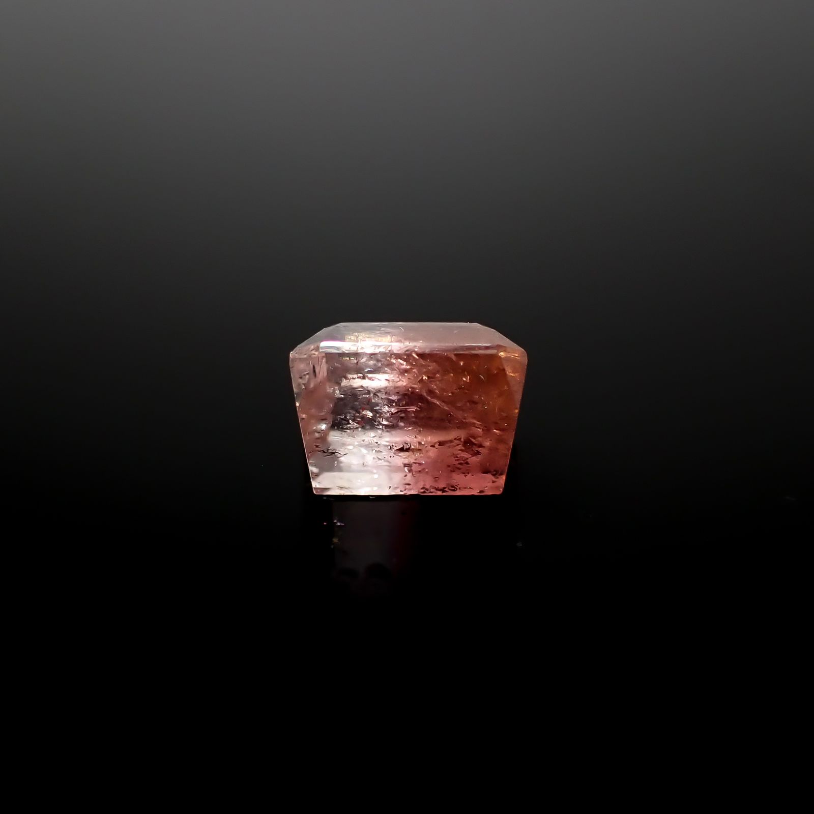 バイカラートルマリン アフガニスタン産 3.94ct [241029401]8.8x8.2mm前後