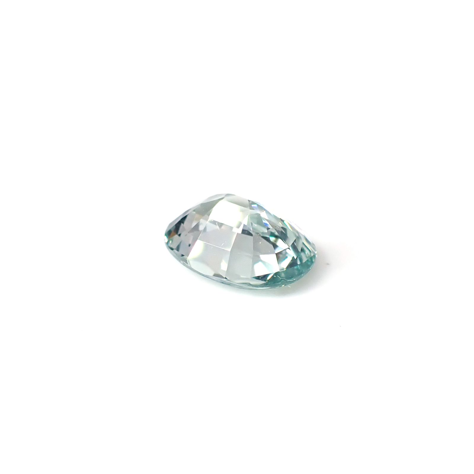 アイスブルーグリーンサファイア 非加熱(宝石名サファイア)スリランカ/マダガスカル産 1.91ct GIT鑑付[250830960]8.93x6.82mm前後