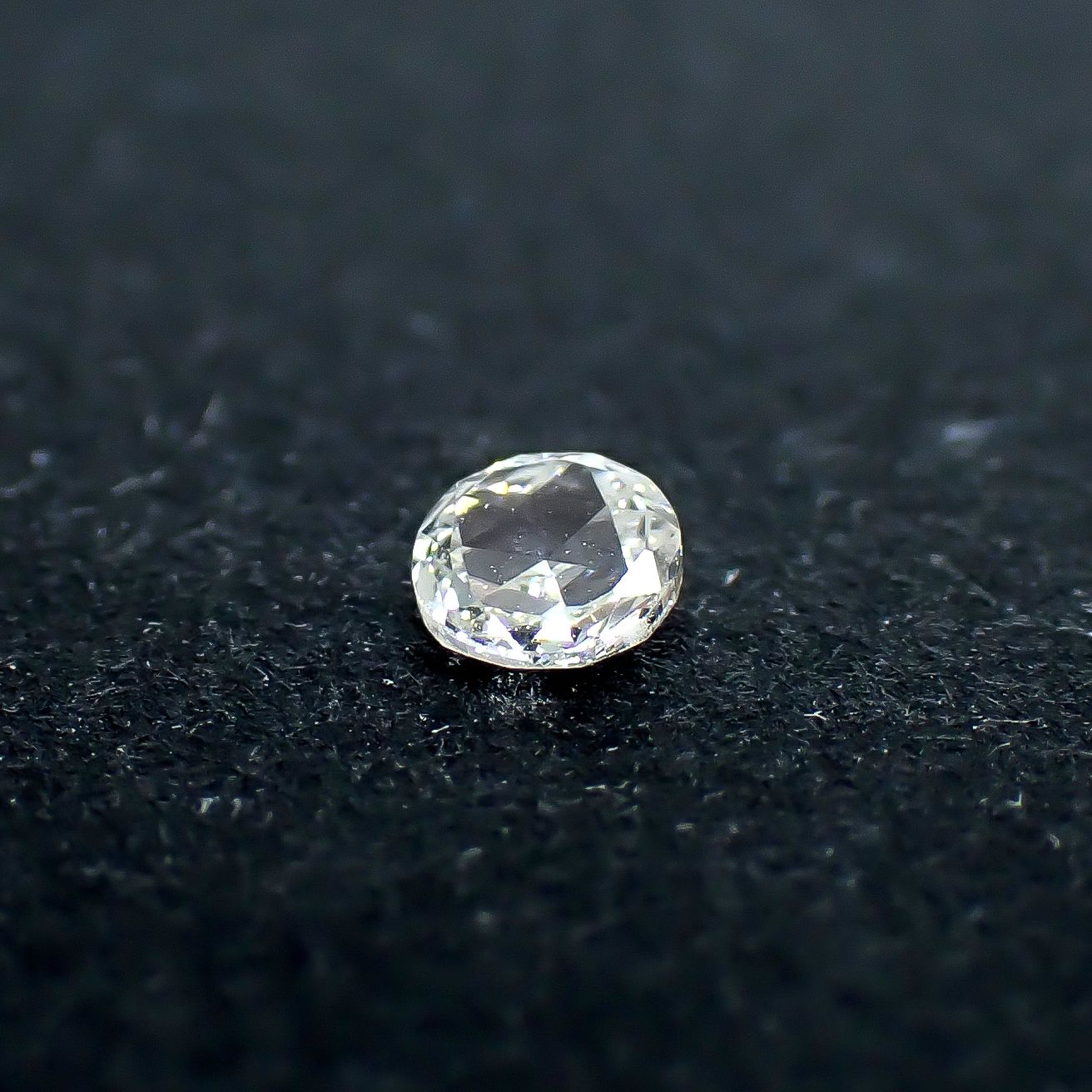 ◇ローズカット◇ダイヤモンド SI-VS | D-G 南アフリカ産 0.062ct / 2.5x2.5mm前後 [260932912]