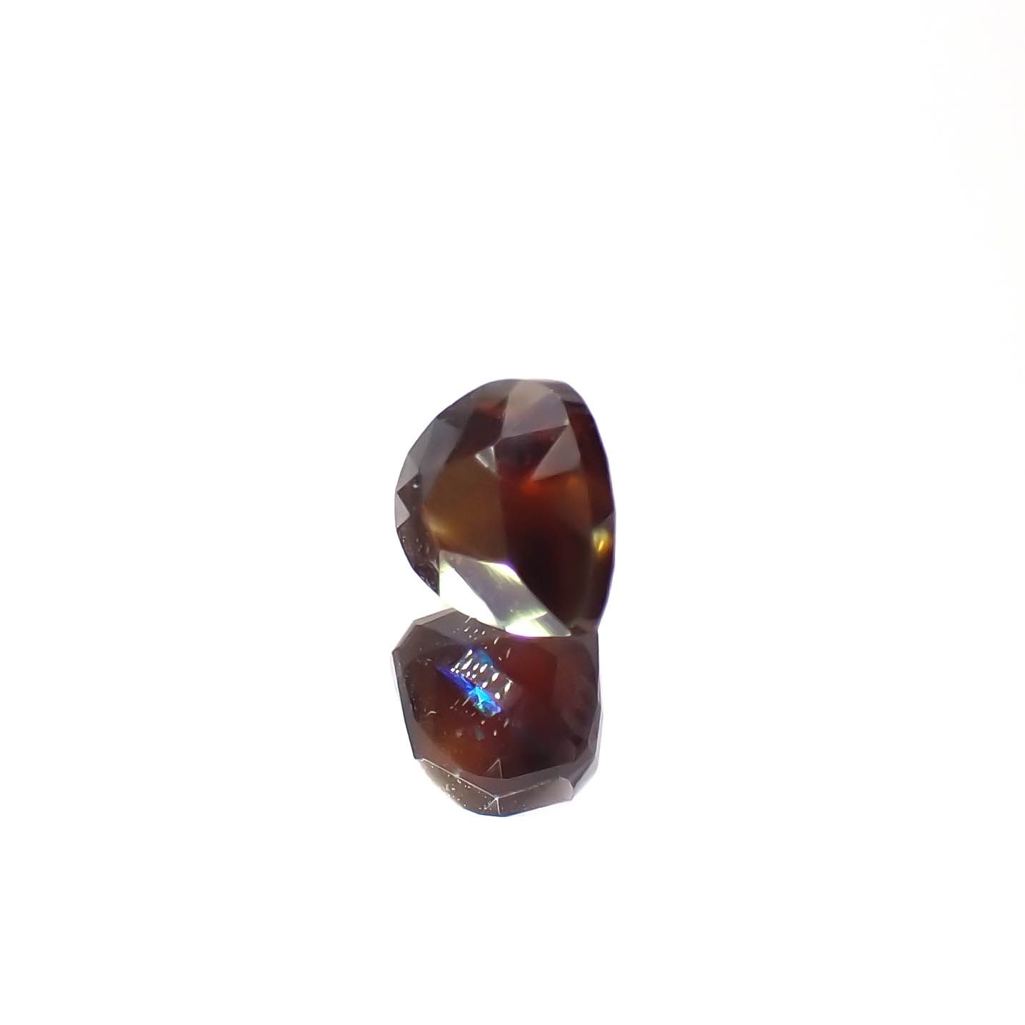 レインボーガーネット 日本・奈良県産 1.11ct[240125527]5.8x5.1mm前後