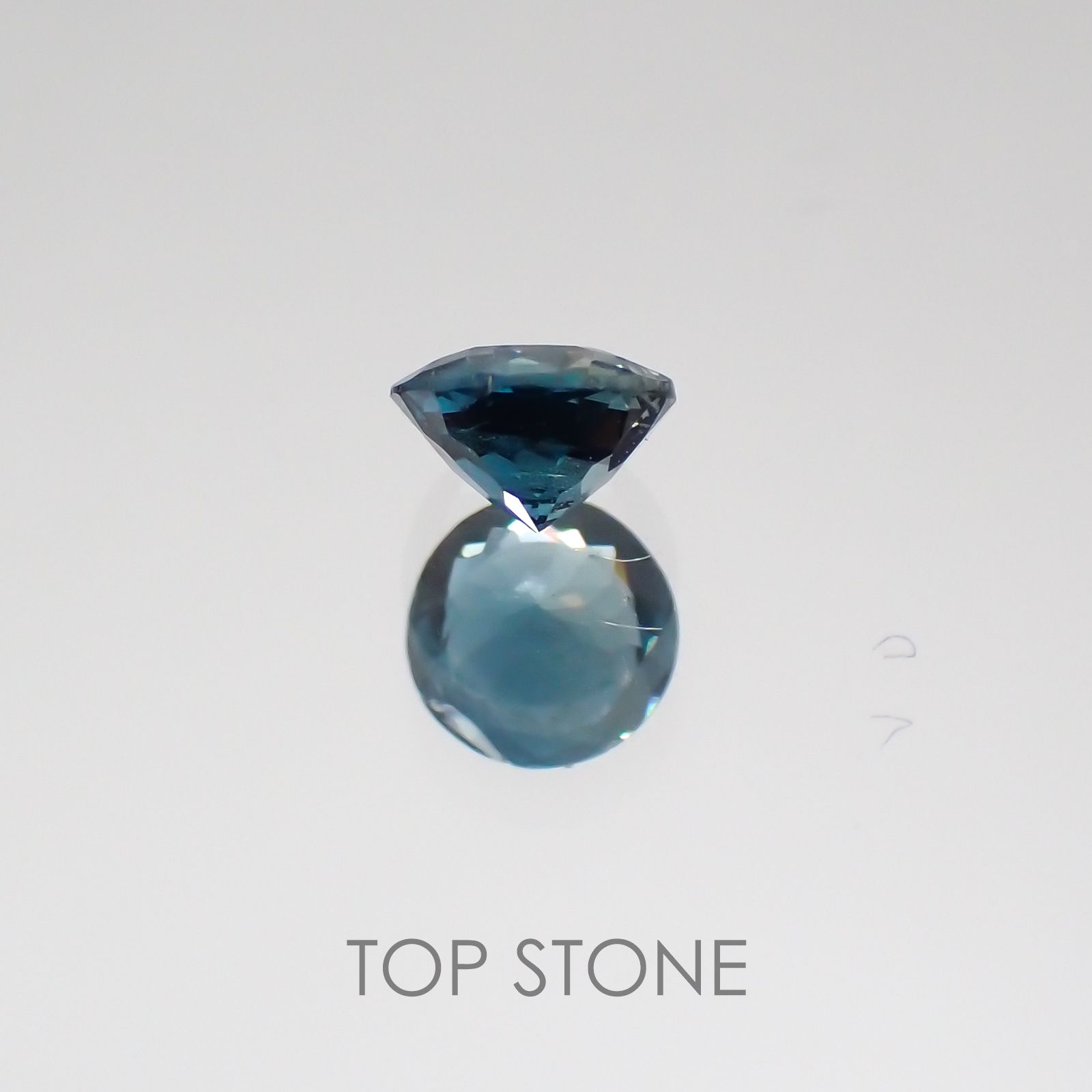 サファリン マダガスカル産 ルース 0.21ct[20128829]3.6×3.6mm前後