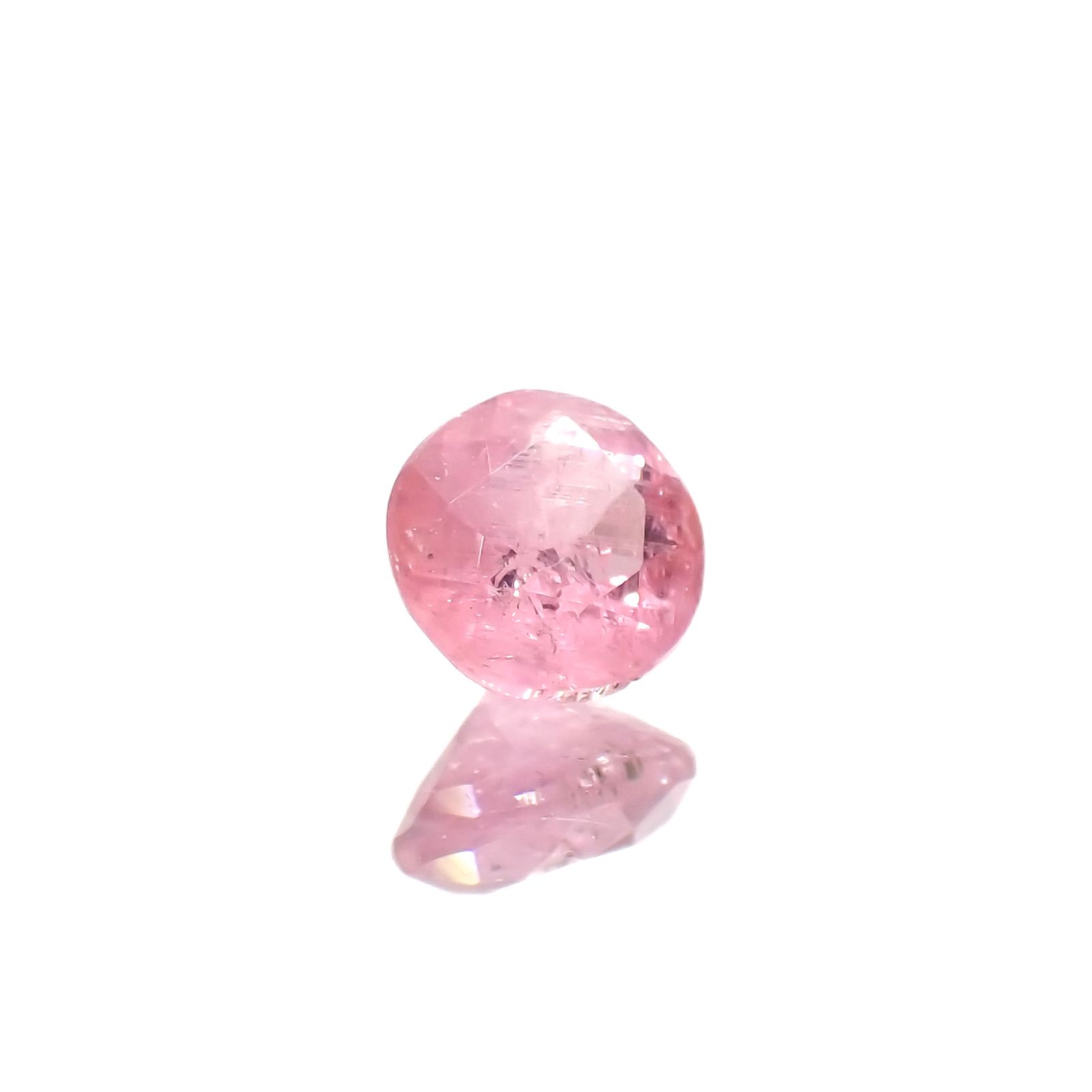 ペツォッタイト(ラズベリル)(宝石名ペツォッタイト)マダガスカル産 0.24ct 識別済[231023737]3.9x3.8mm前後