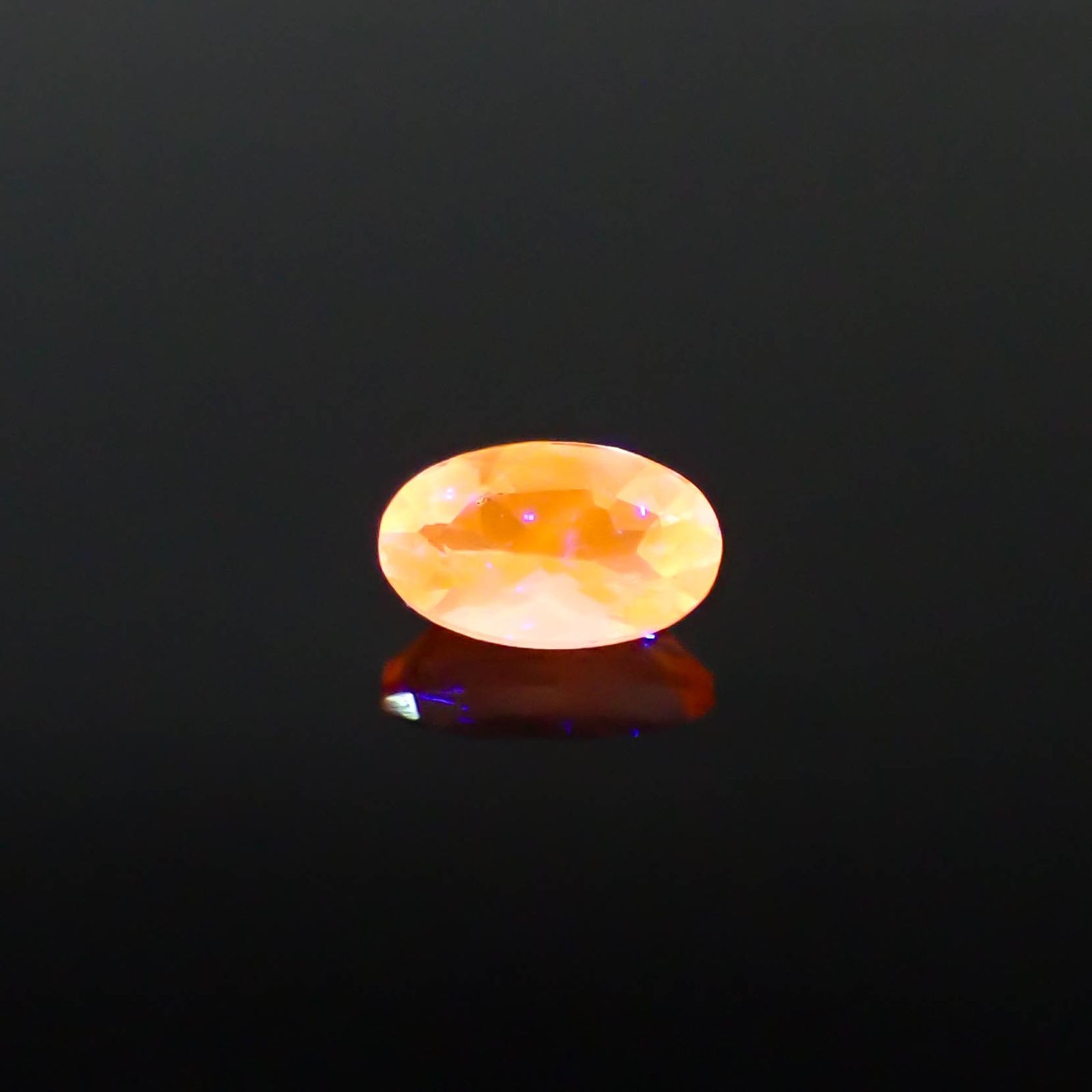 ハックマナイト アフガニスタン産 0.18ct [250530461]5x3mm前後