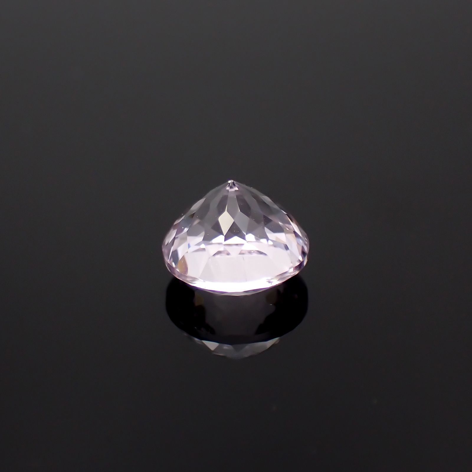 クンツァイト アフガニスタン産 2.40ct [251124348]7.9x7.9mm前後