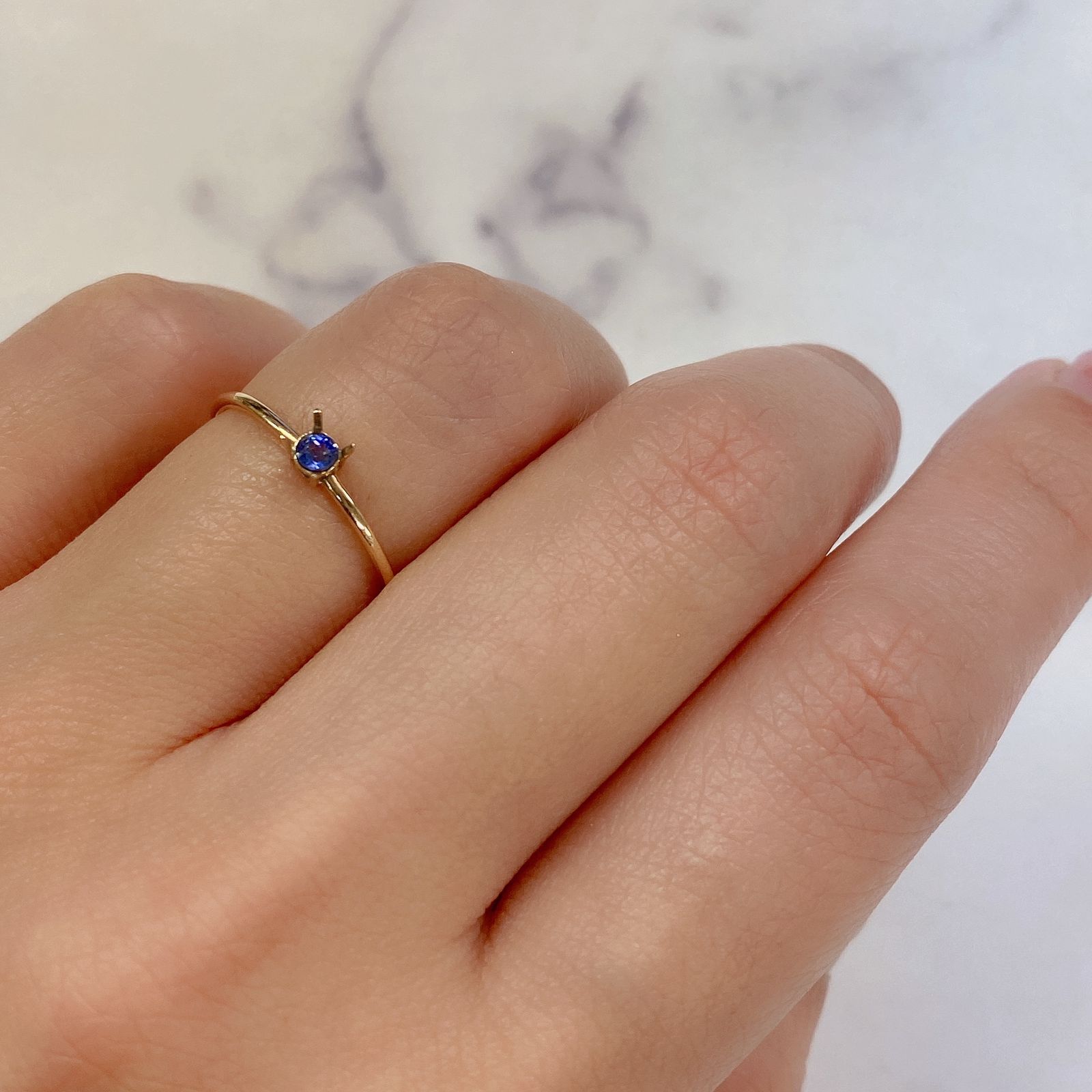 ベニトアイト(宝石名ベニトアイト) アメリカ・カリフォルニア産 0.079ct 識別済[21019047]2.4×2.4mm前後