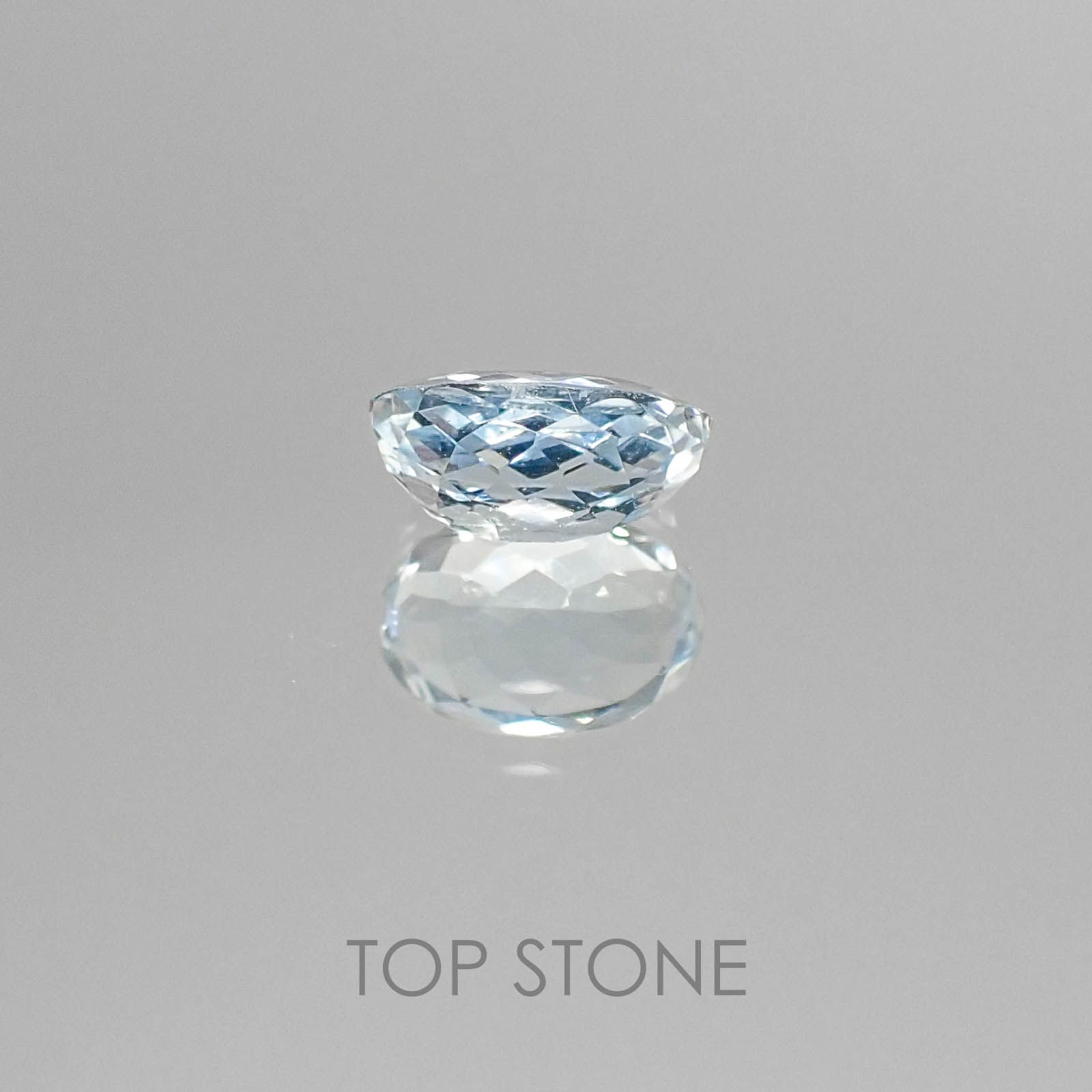 アクアマリン(宝石名アクアマリン) ブラジル産 0.59ct 識別済[20073469]6.7×4.4mm前後