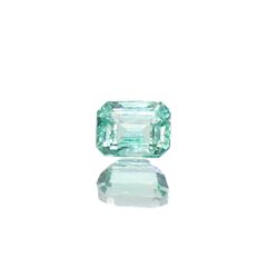 パステルカラーエメラルド コロンビア産 0.24ct / 3.8x2.9mm前後 [260225955]
