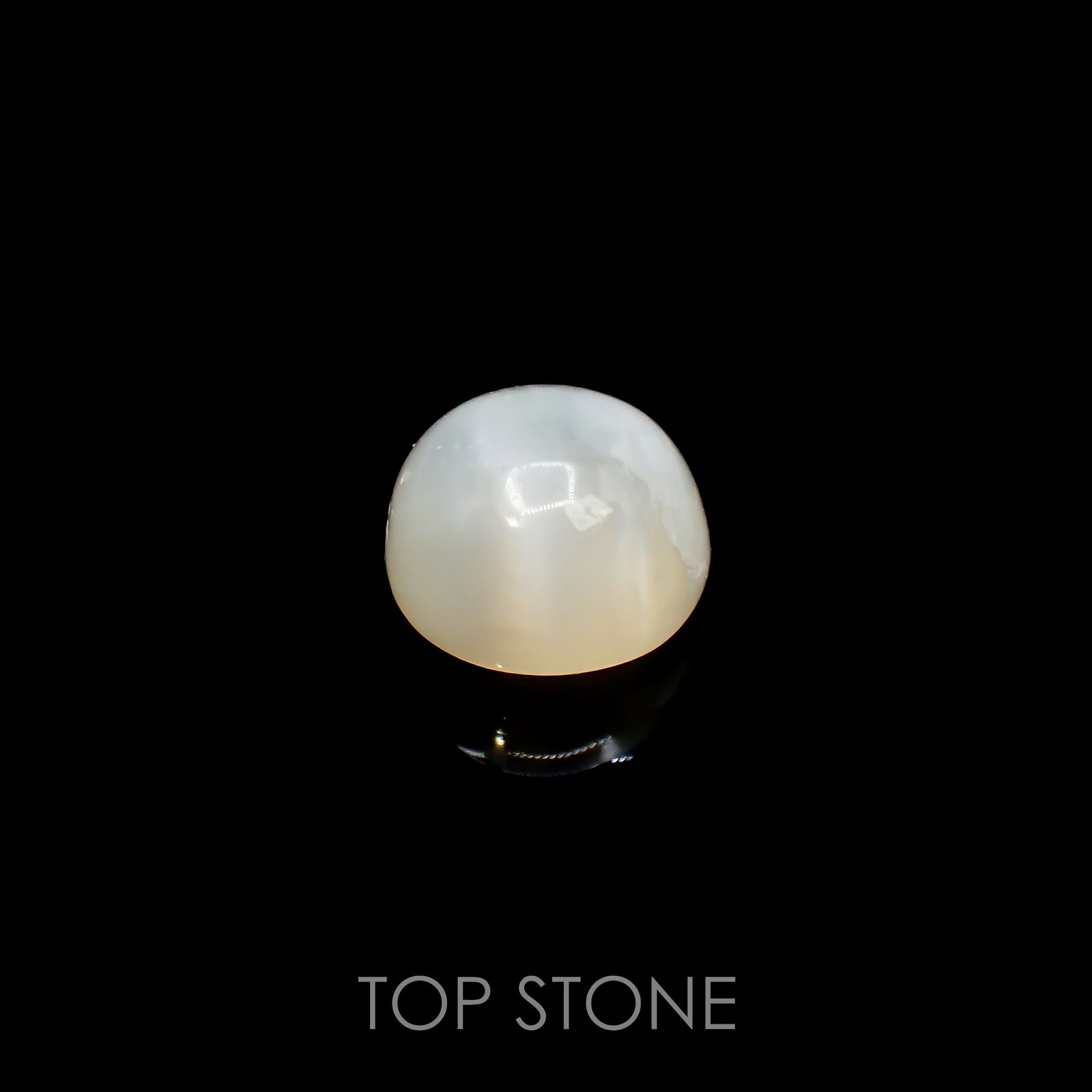 オパールキャッツアイ ブラジル・バイーア州産 1.97ct[220917859]8.2x8.1mm前後