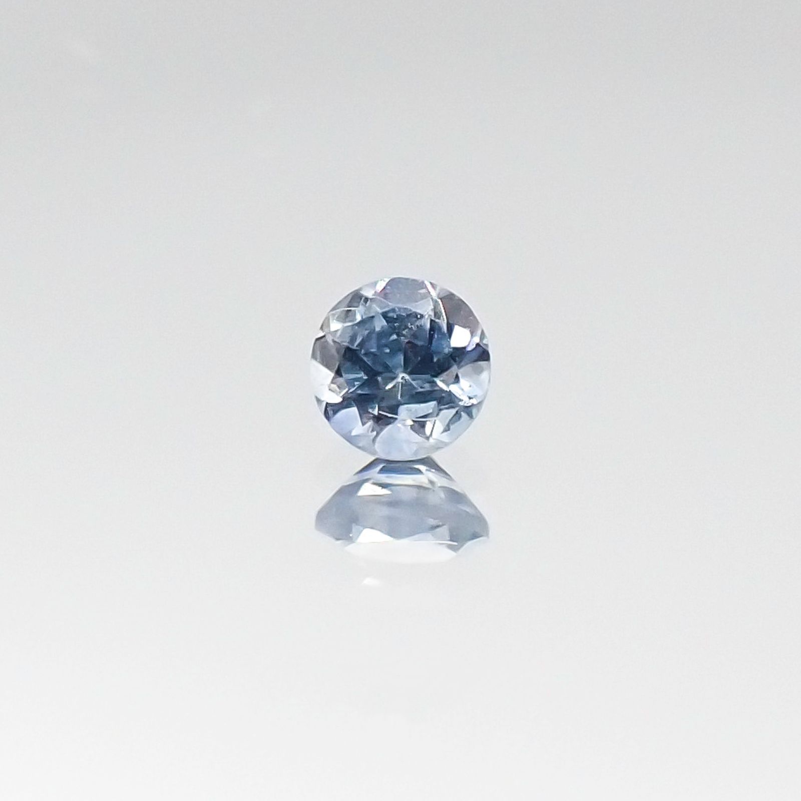 モンタナサファイア アメリカ産 ルース 0.16ct[20096057]3.1×3.1mm前後